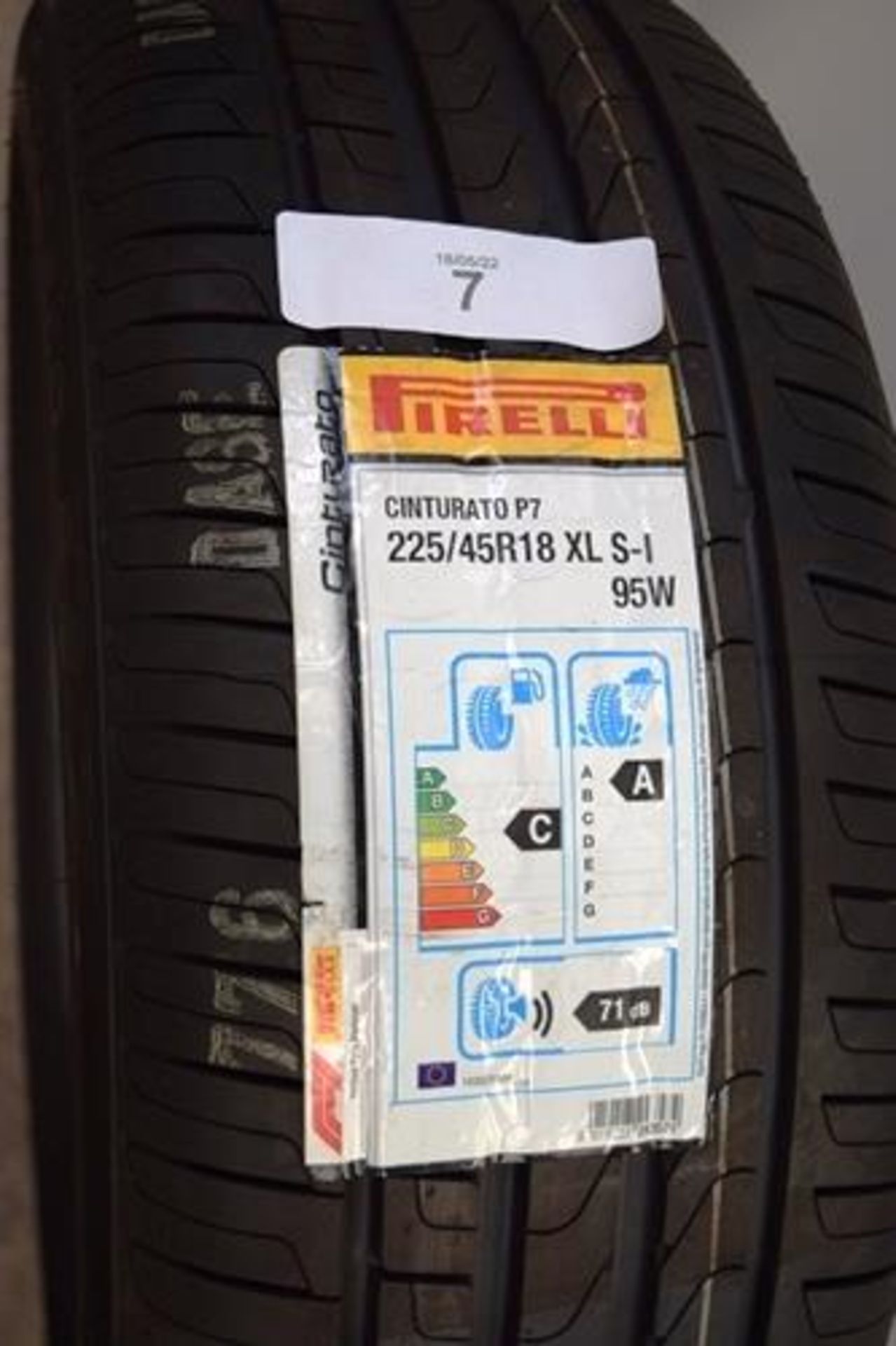 1 x Pirelli Cinturato P7 tyre, size 225/45R18 95W XL S-I - New with label (GS1) - Image 2 of 2