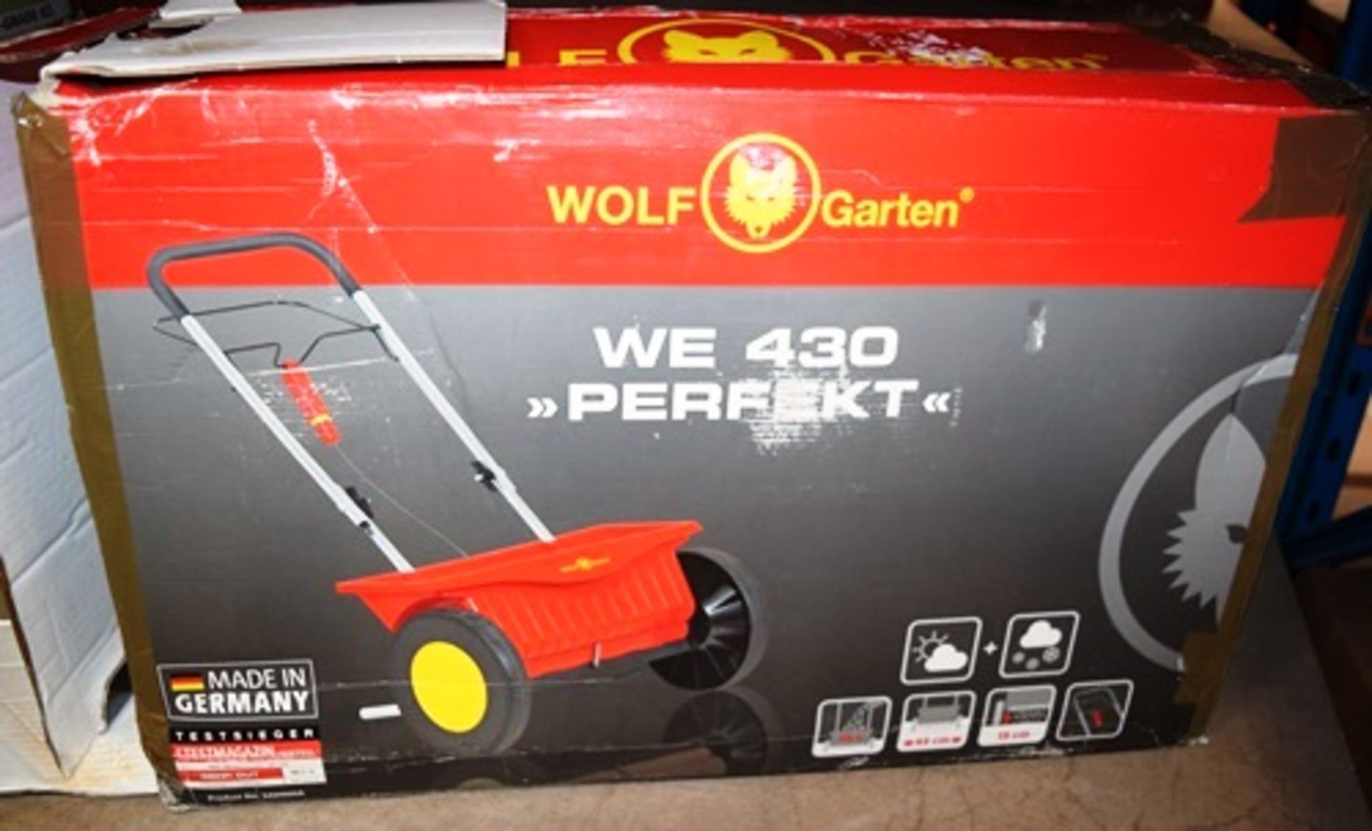 1 x Wolf Garten WE430 Perfekt spreader and 1 x Ryno 500w electric hedge trimmer - New in tatty boxes