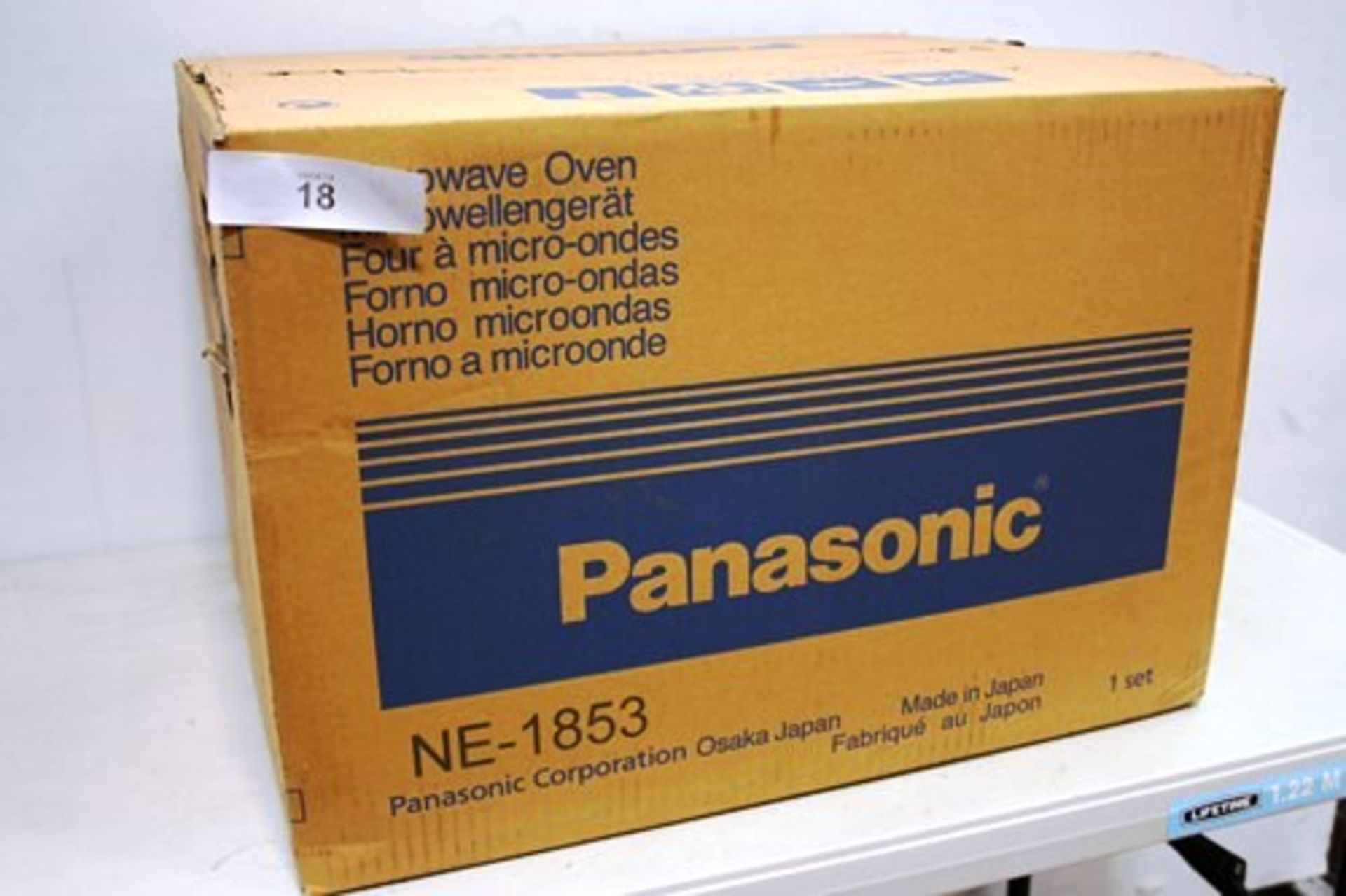 1 x Panasonic commercial microwave oven, model NE1853 - New (ES2)