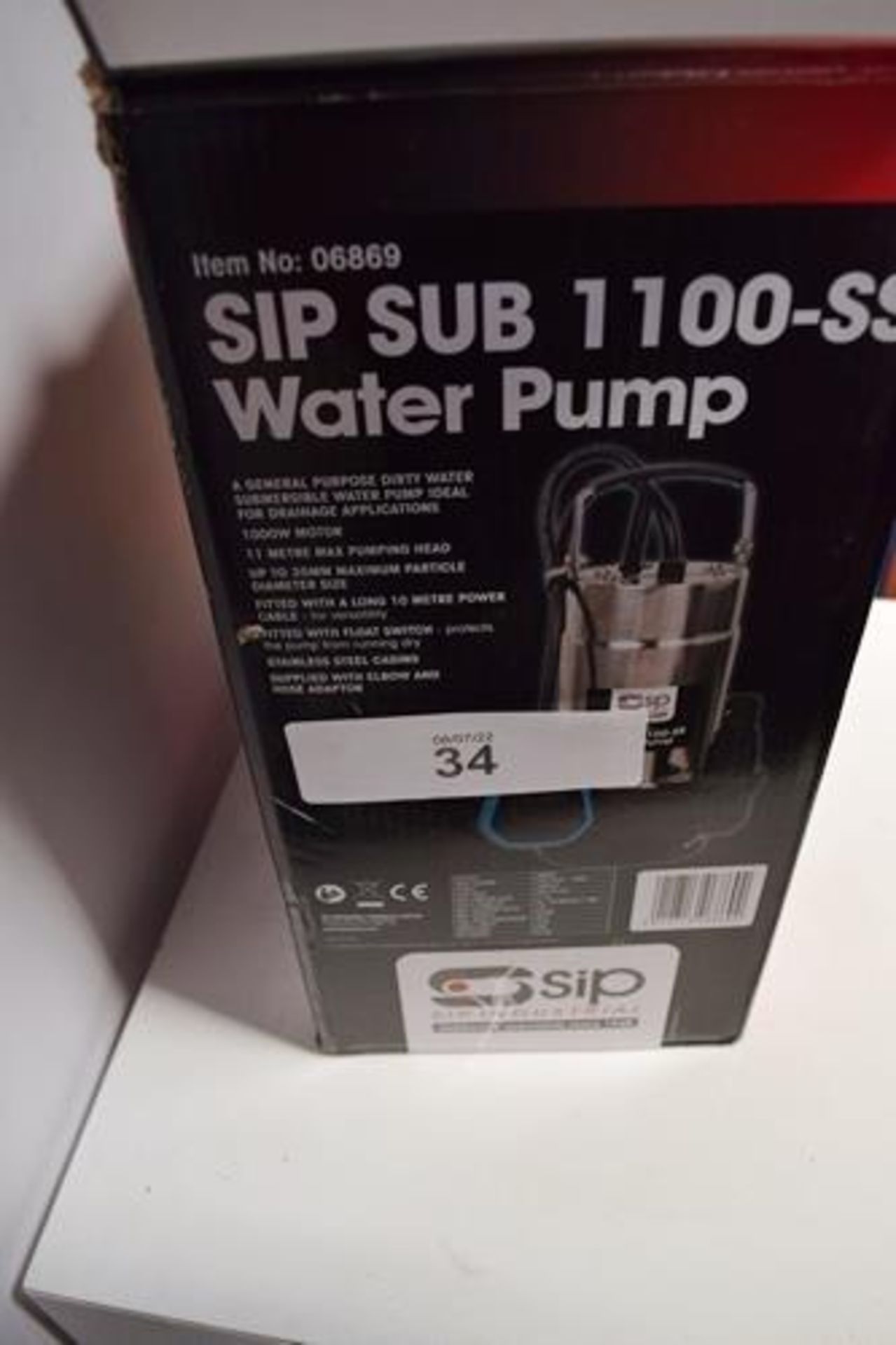 1 x SIP sub 1100-SS water pump, model 06869, 110W, 220 - 240V, 5ohz, 242ltr/min - New in box, box