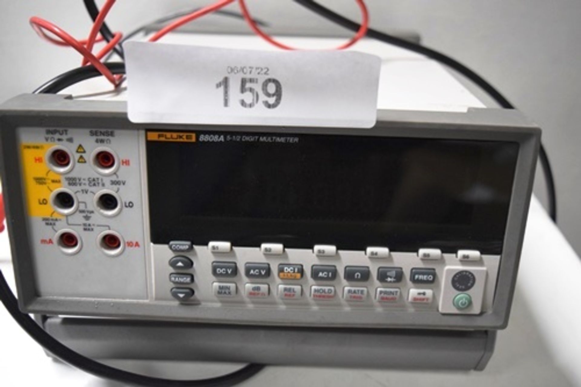 1 x Fluke 8808 A 5-1/2 digit multimeter - Second-hand, out of calibration, powers on, full - Image 3 of 5