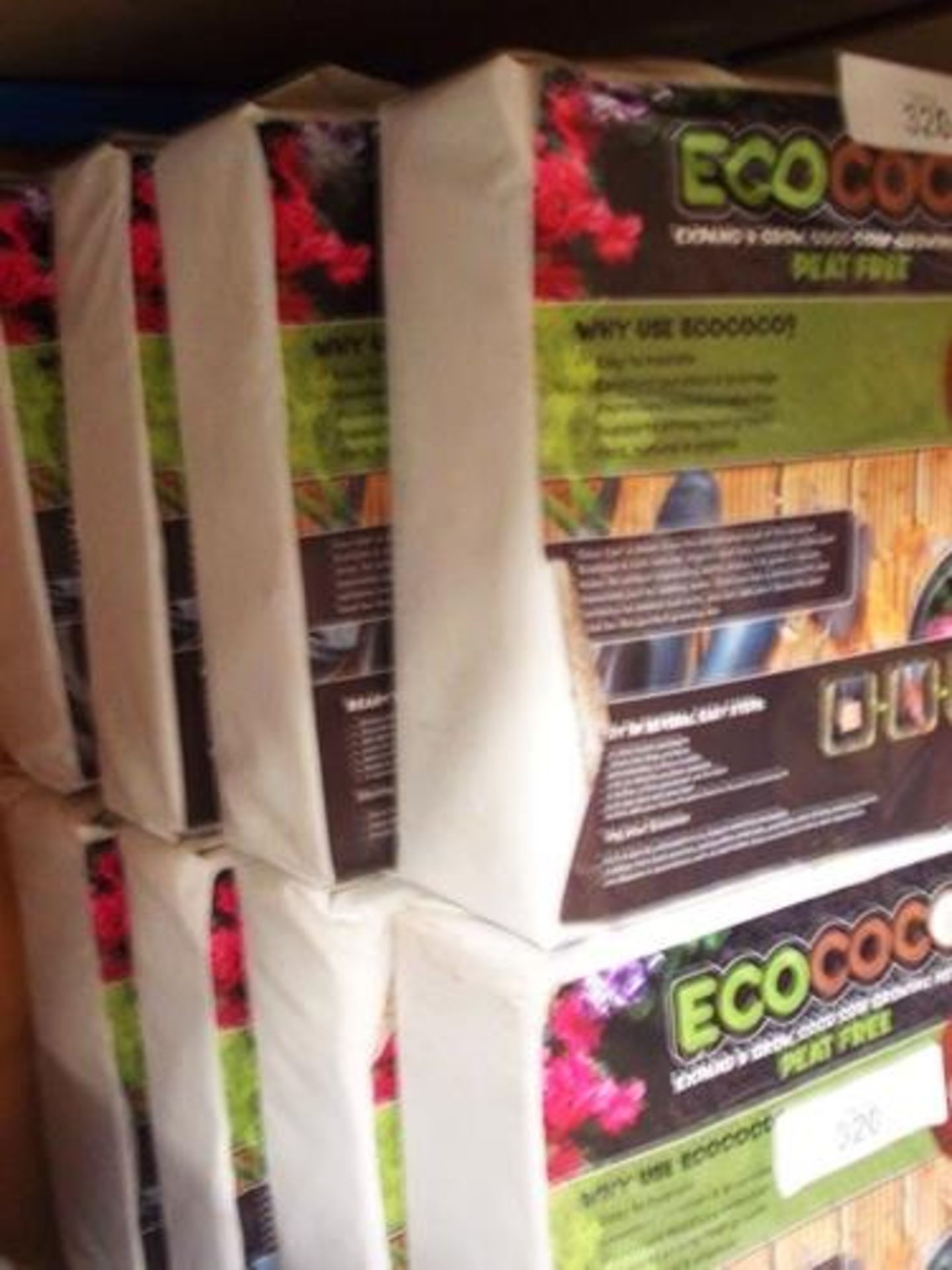 8 x 70L packs of Ecococo expand and grow coco coir growing medium - New in packs (ES15C) - Image 2 of 2