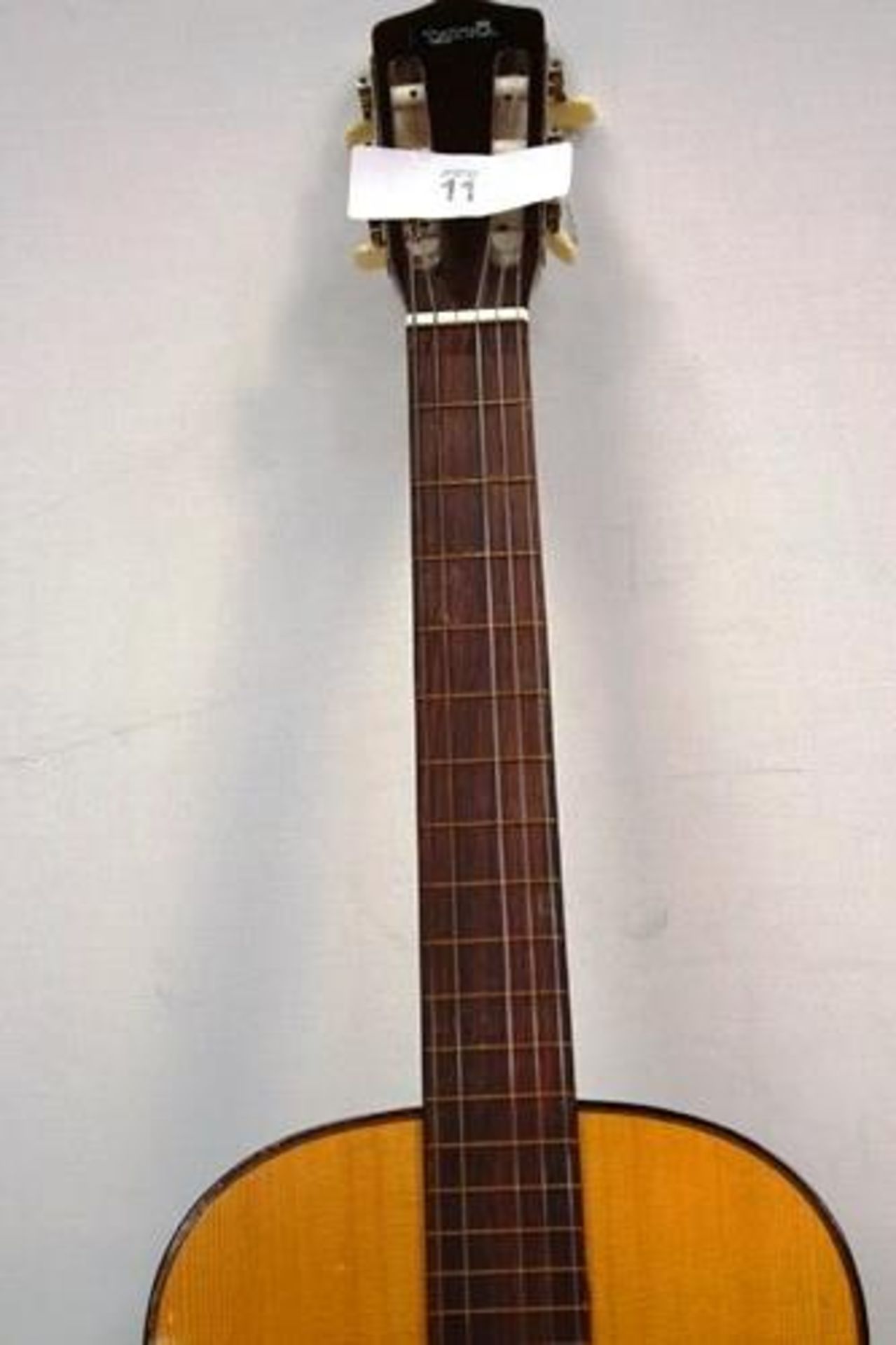 1 x Deluxe Tatra classic foreign acoustic guitar - Second-hand (ES1) - Image 3 of 4