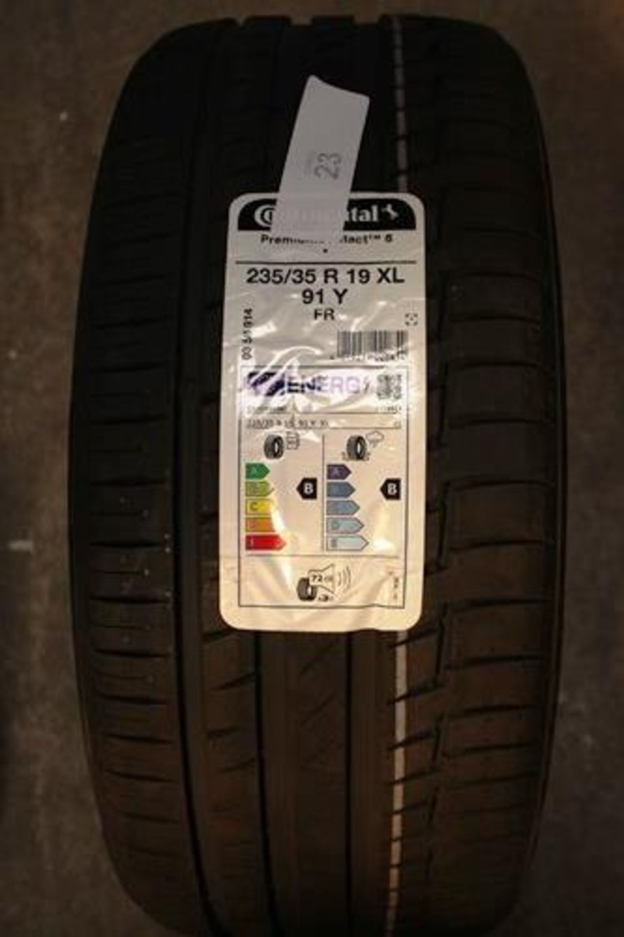 1 x Continental Premium Contact 6 tyre, size 235/35 R19 91Y XL - New with labels (GS1)