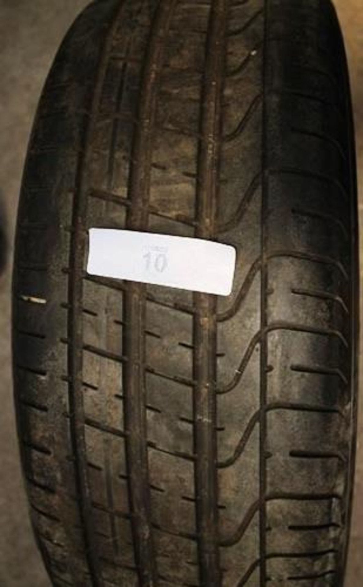 1 x Pirelli P Zero tyre, size 265/45 R21 104W fitted on Land Rover Velar wheel, code J8A2-1007- - Image 2 of 2