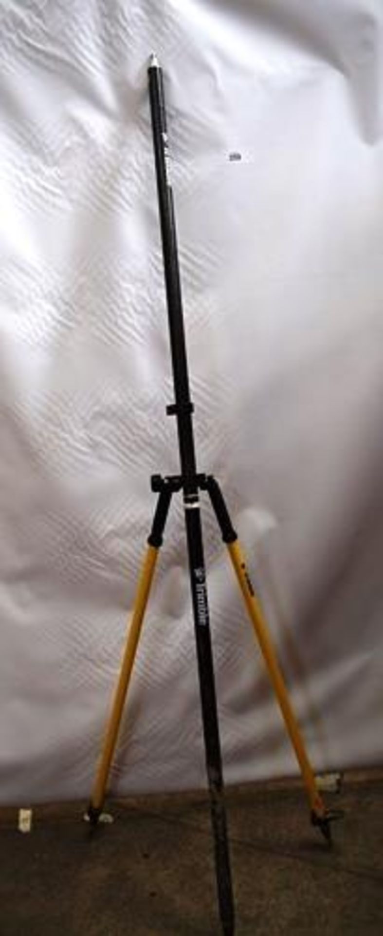 1 x Trimble GPS Kit - comprising of 1 x 2m Range Pole, 1 x Quick release Bipod, 1 x Topo Shoe and