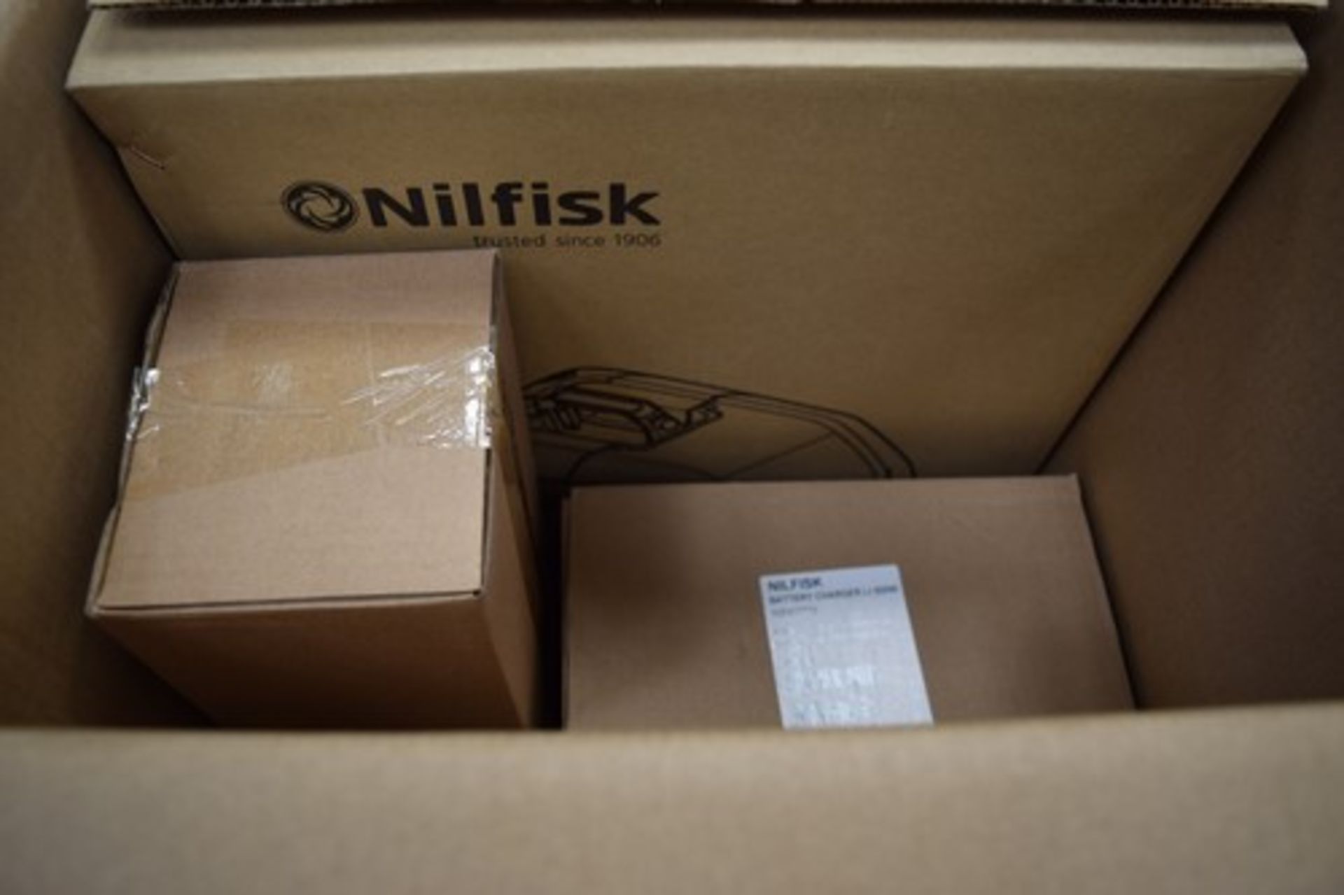 1 x Nilfisk VP600 battery operated cleaner, code 41600822, 36VDC - New in box (GS10) - Image 3 of 3