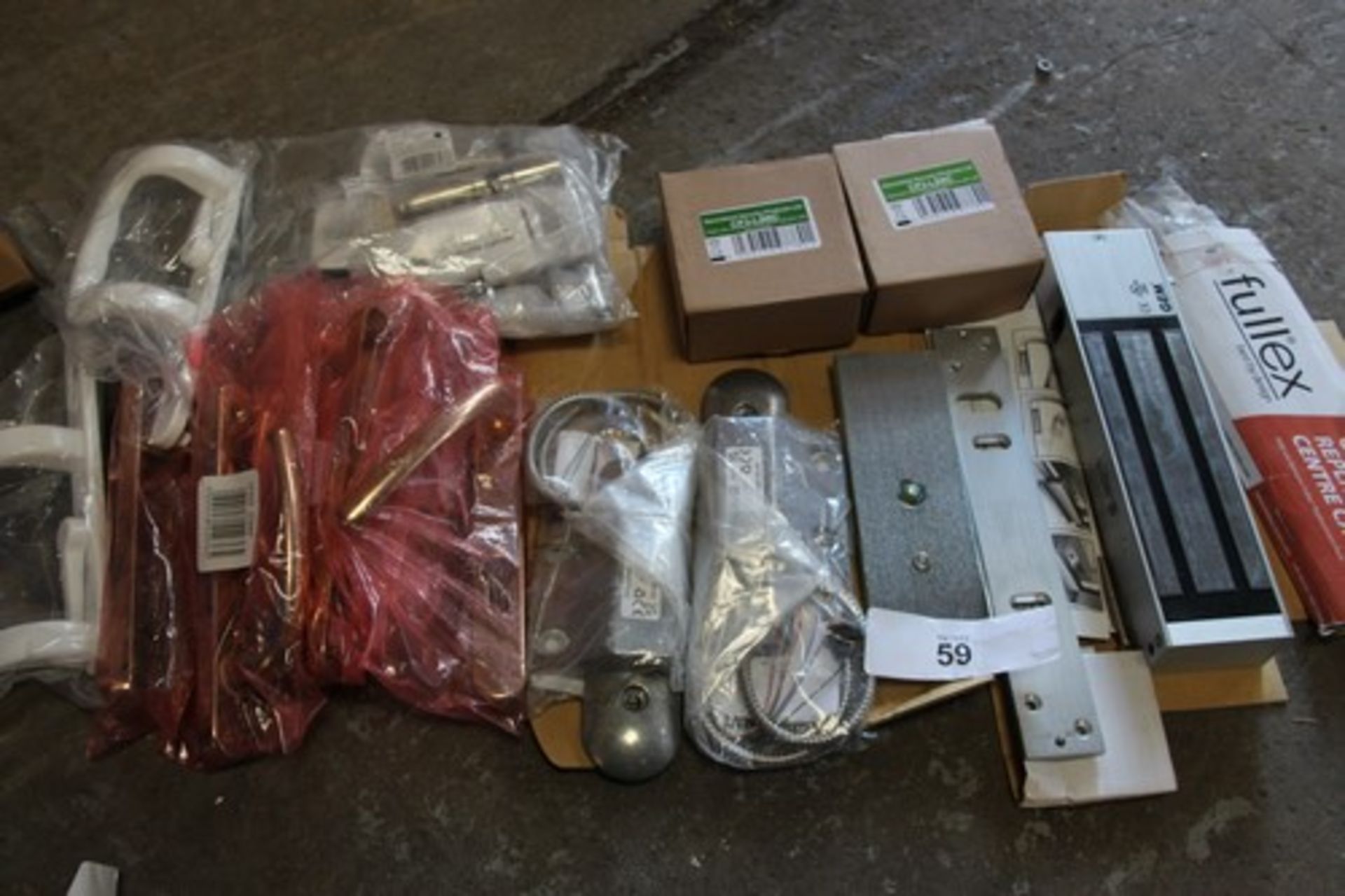 A selection of door locks, hinges and brackets including Yale Premium 3 Star Euro profile cylinder - Image 2 of 3