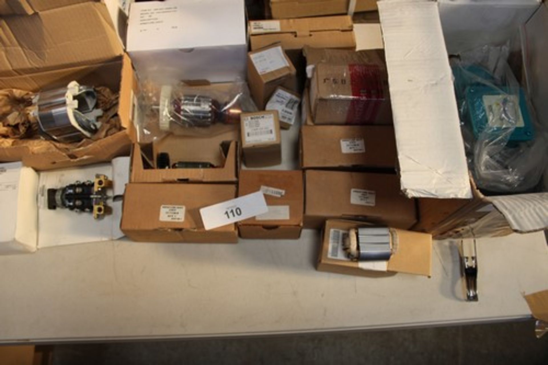 A mixed electrical lot including 24V armature28 assemblies 517104-6, 1 x Brook Compton 240V motor