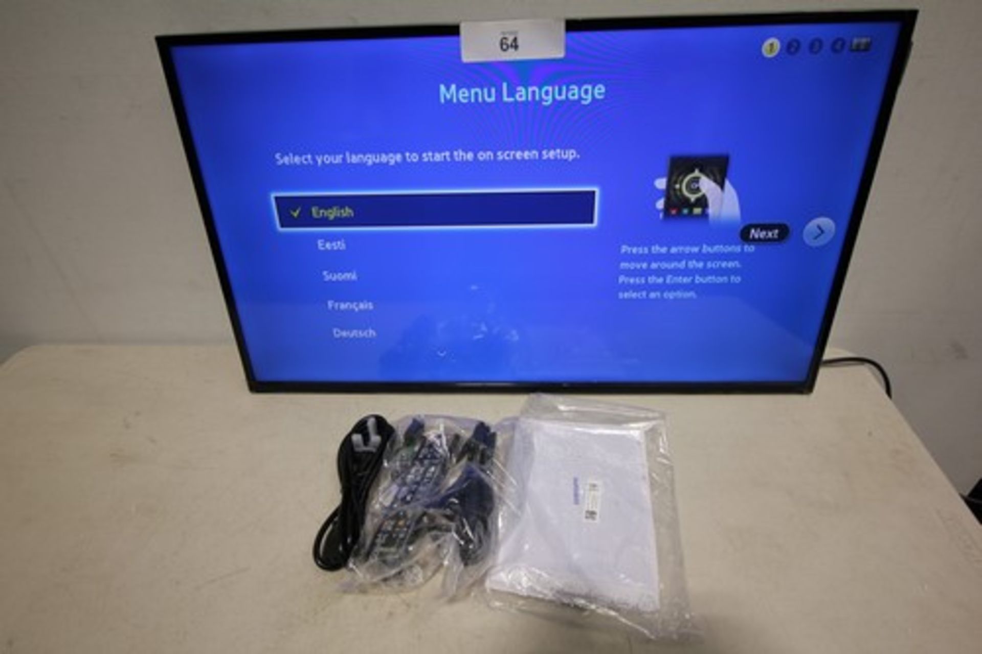 1 x Samsung 32" professional display TV, model DC32E, powers on ok but not fully tested - new in box