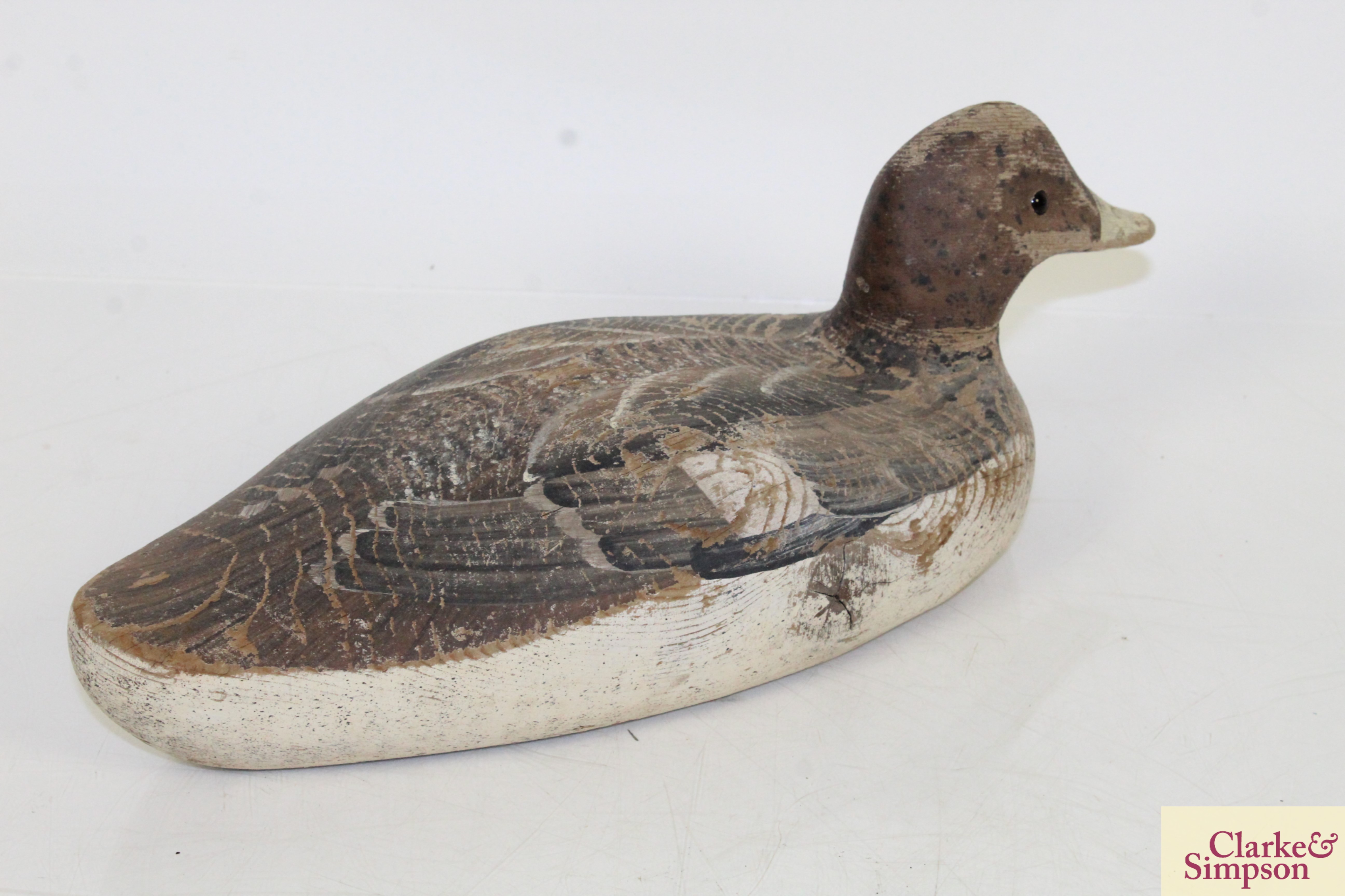 A vintage painted wooden decoy duck, approx. 13½" long - Image 4 of 5