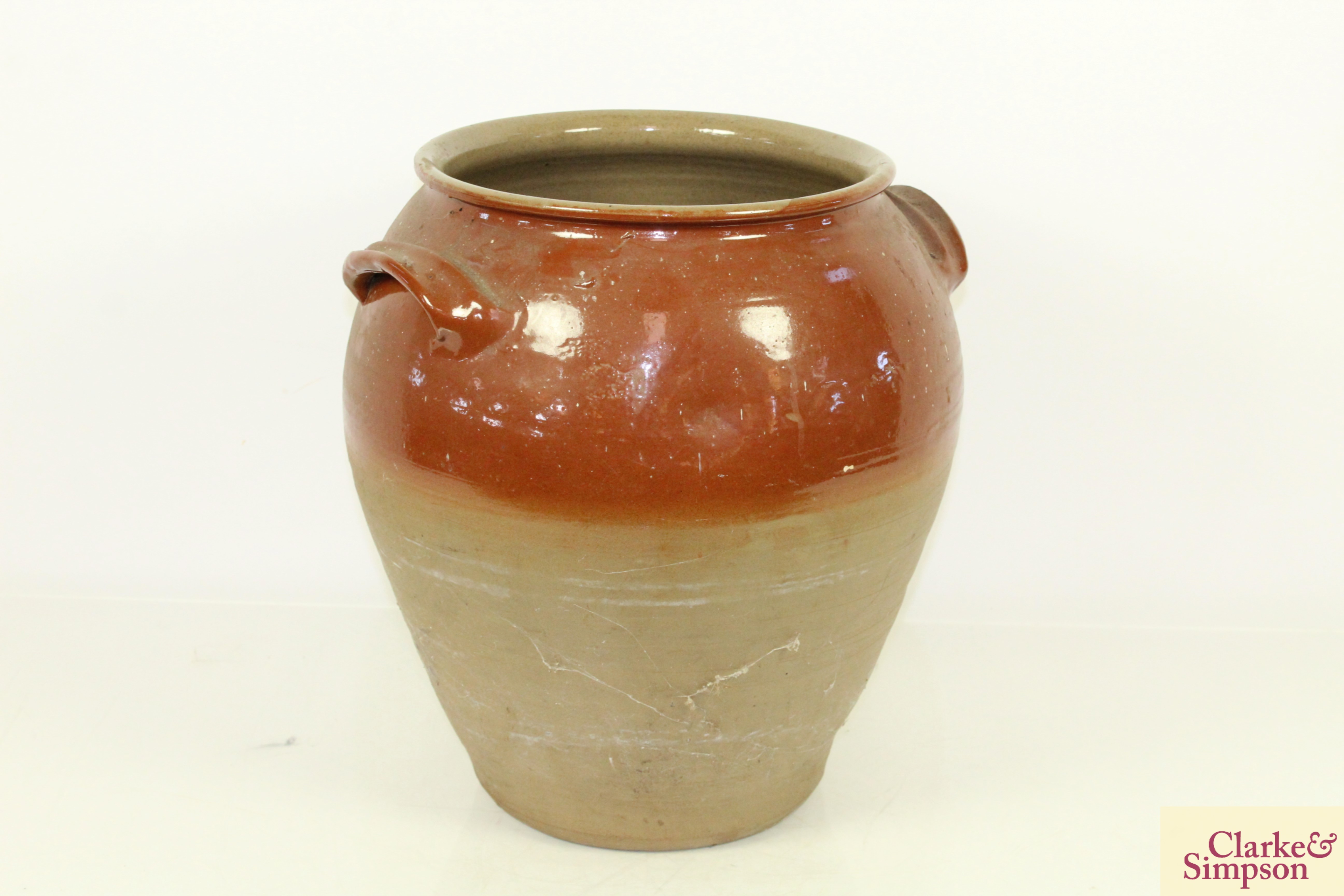 A glazed earthenware crock - Image 3 of 5