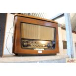 A Regentone vintage AG100 table radio gramophone w
