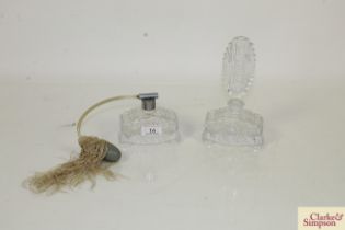 An Art Deco glass scent bottle with fan shaped sto