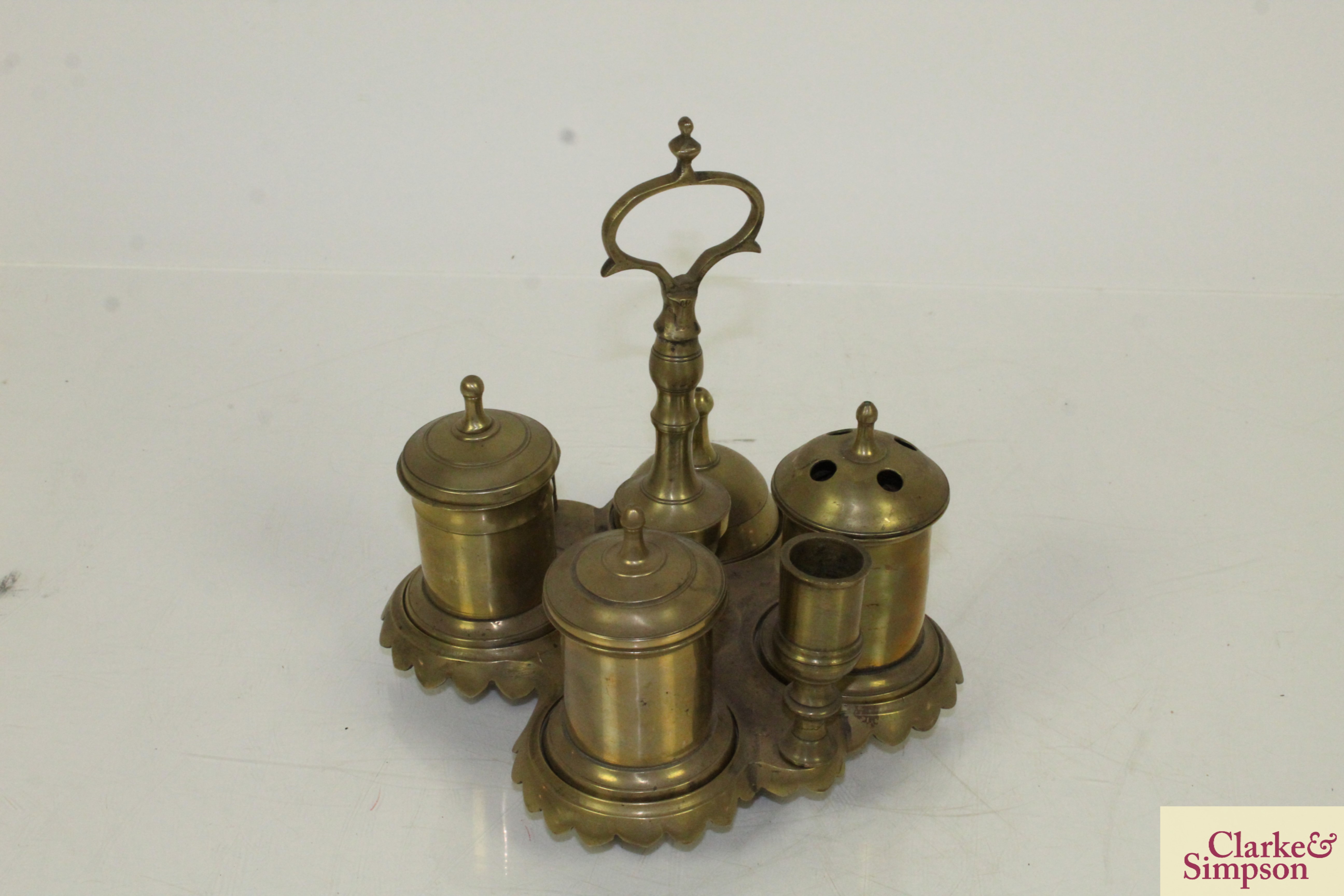 A 18th Century brass desk Standish - Image 3 of 4