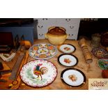 Two continental pottery platters, six fruit decora