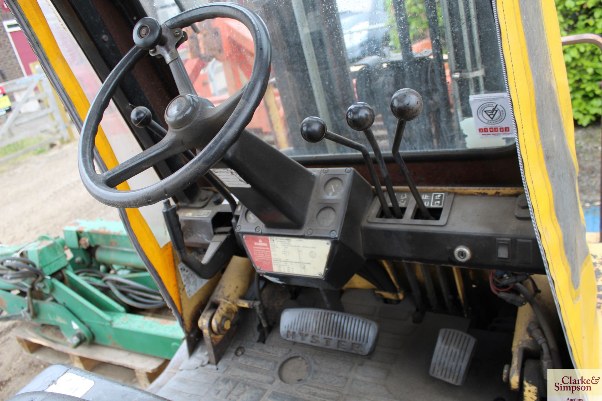 Hyster Challenger H2.00XL 2T diesel forklift. 1990. 8,127 hours. Serial number B177B02391L. With new - Image 15 of 21