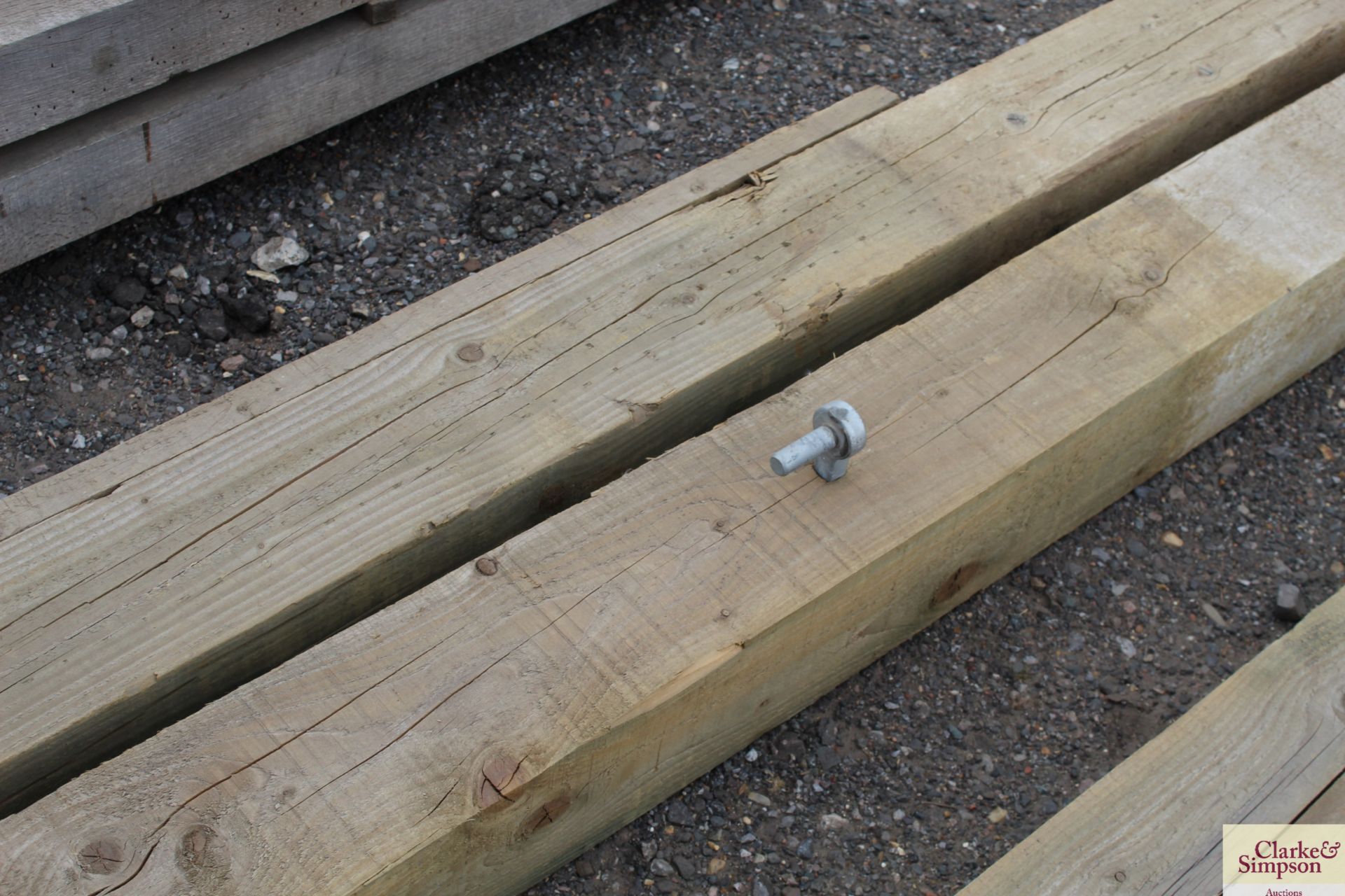 2x used gate posts. - Image 3 of 4
