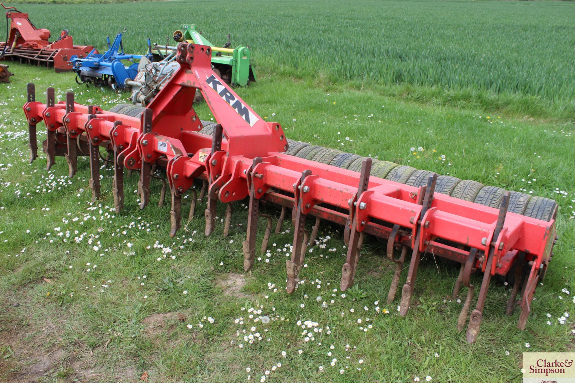 KRM 4m DrillMate. With rigid tines, pigtail tines and tyre packer. V