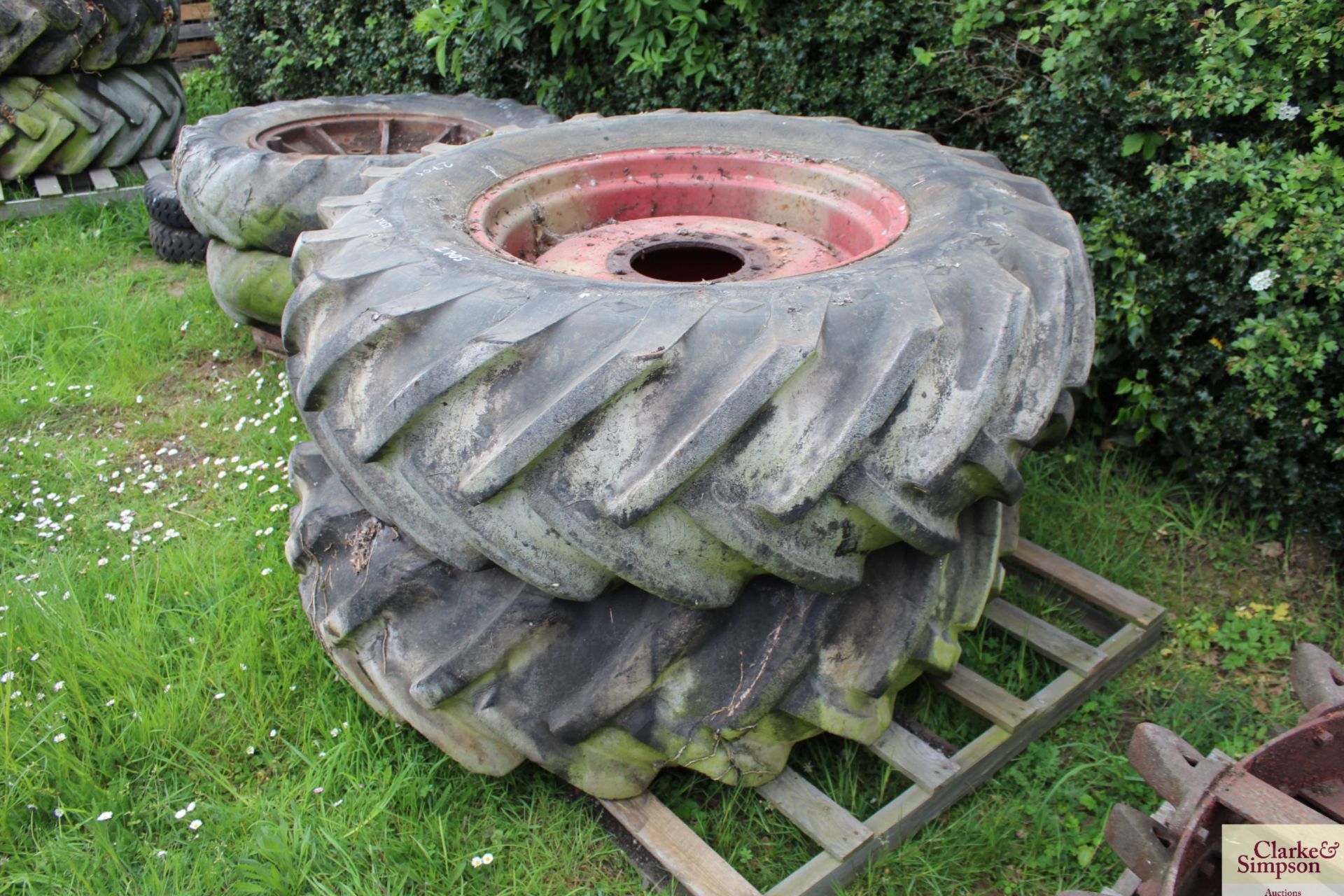 Pair of 18.4/15-30 Claas combine wheels and tyres.