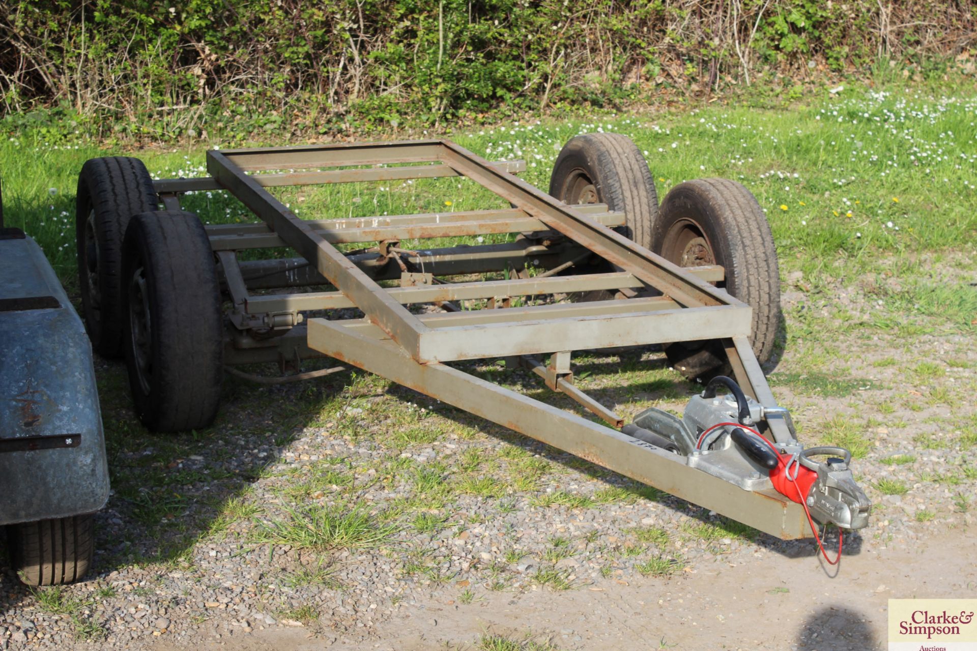 Twin axle trialer chassis.