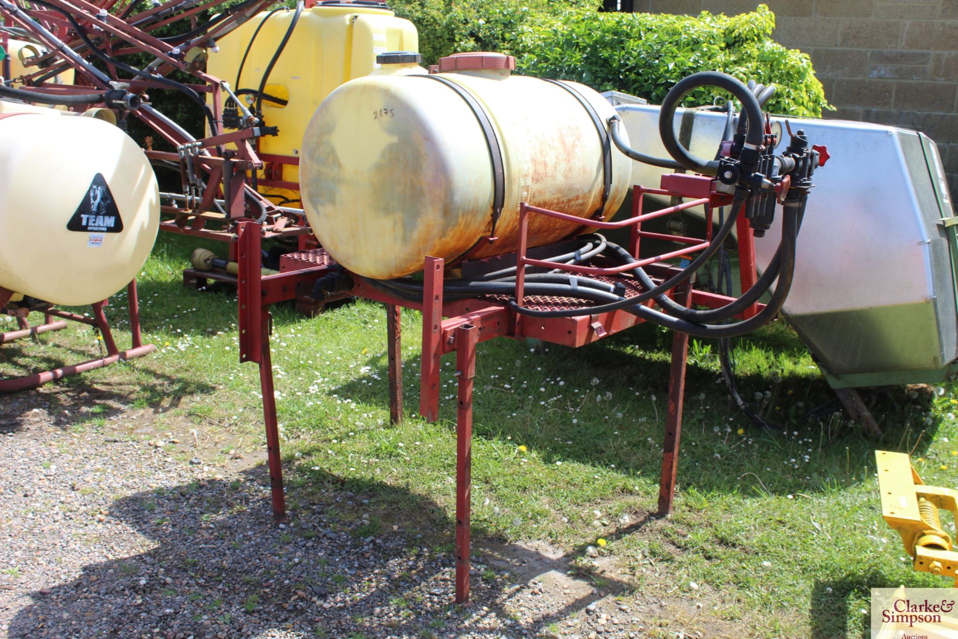 Hardi 50 linkage sprayer tank. With three section manual control and hand wash bowl. V - Image 2 of 5