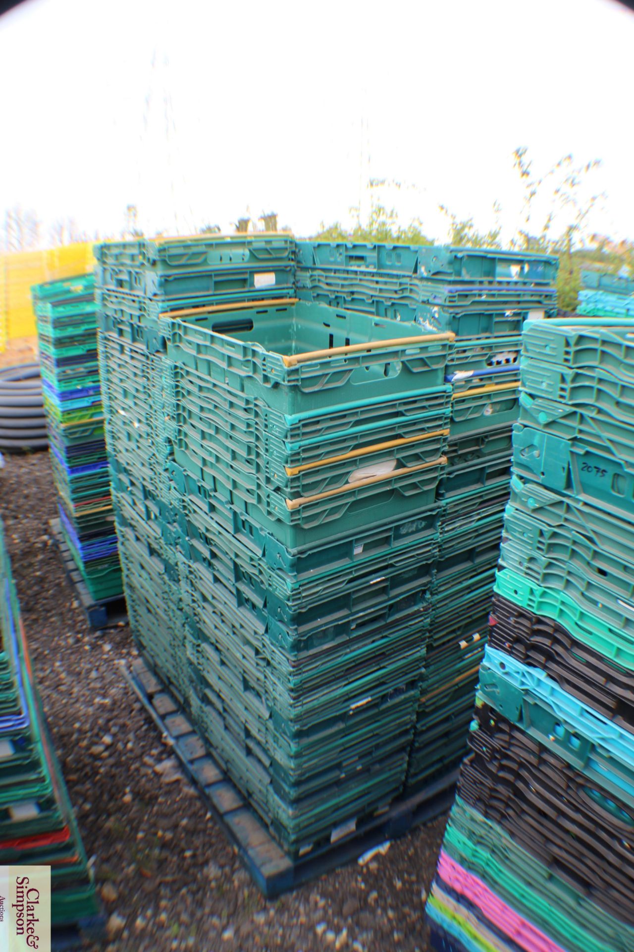 c.100x vegetable/ produce stacking crates. - Image 2 of 2