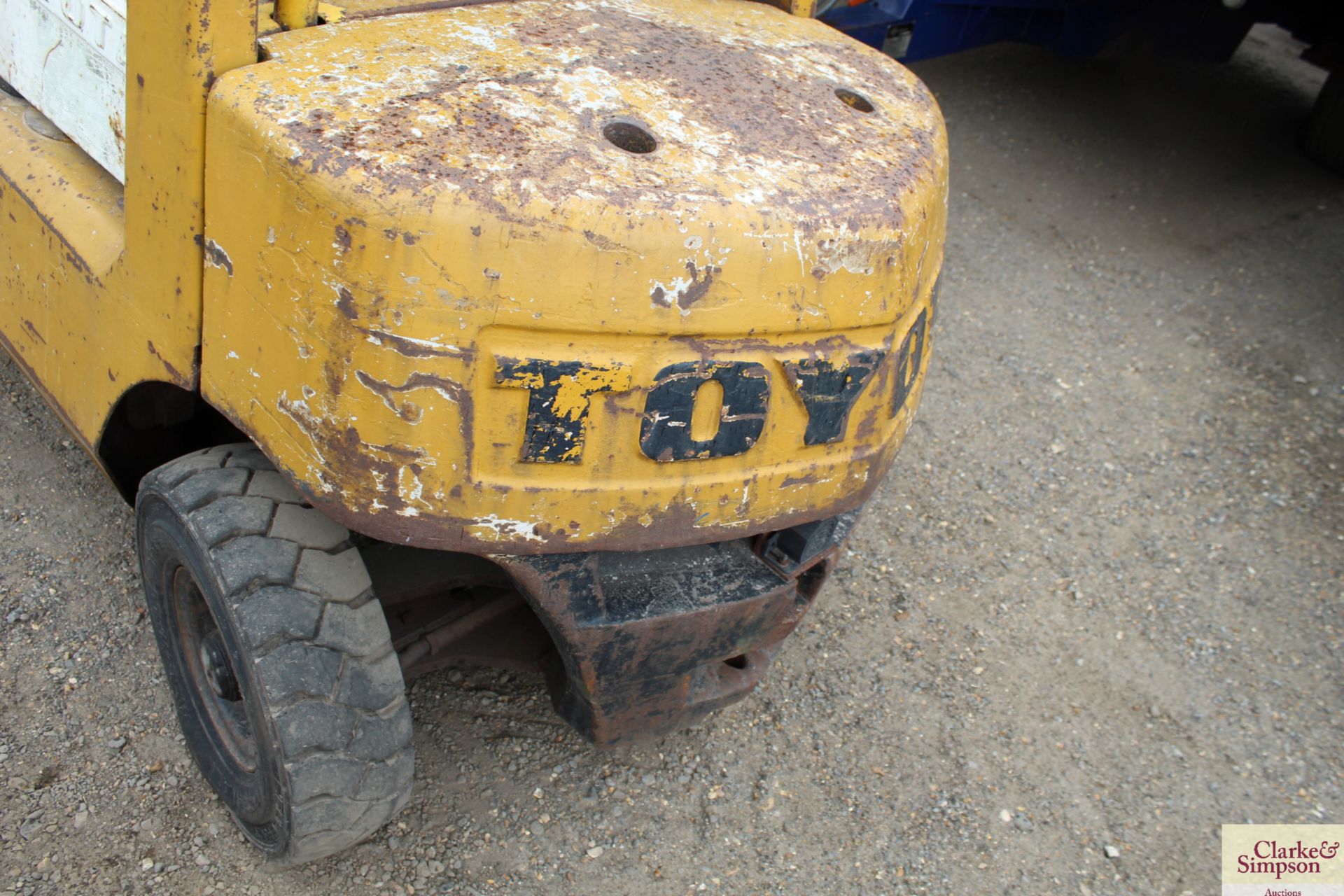 Toyota 02-2FD20 2T diesel forklift.4x366 hours. Vendor reports brakes need attention. V - Image 12 of 16