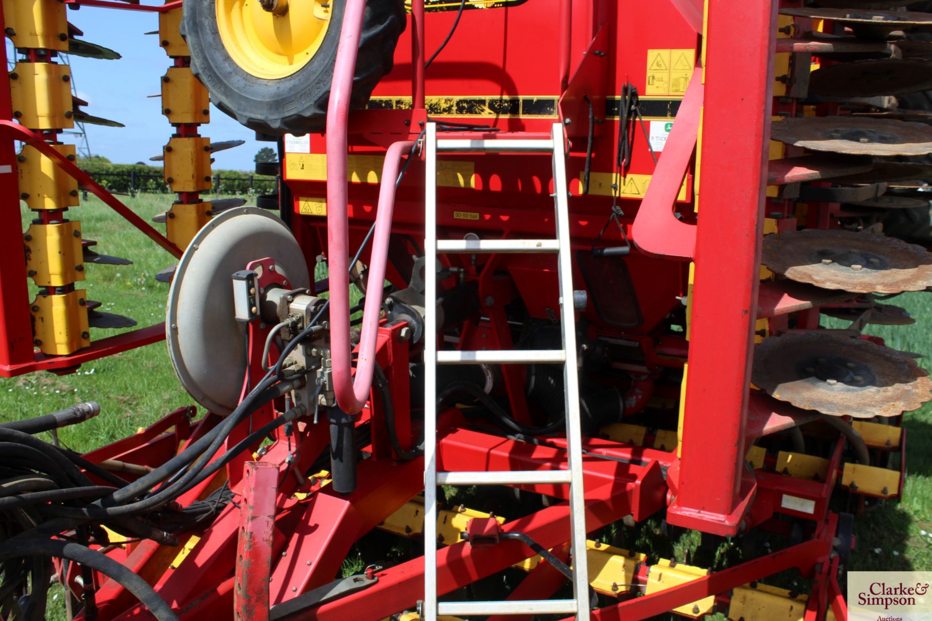 Vaderstad Rapid A600S 6m System Disc trailed drill. Serial number 12469. 3,401Ha. With radar, - Image 11 of 35