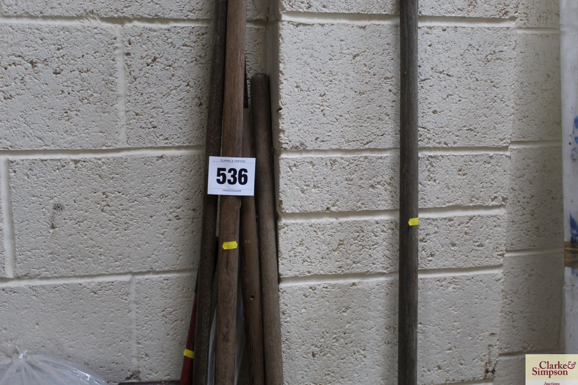 Quantity of long handled tools. - Image 4 of 5