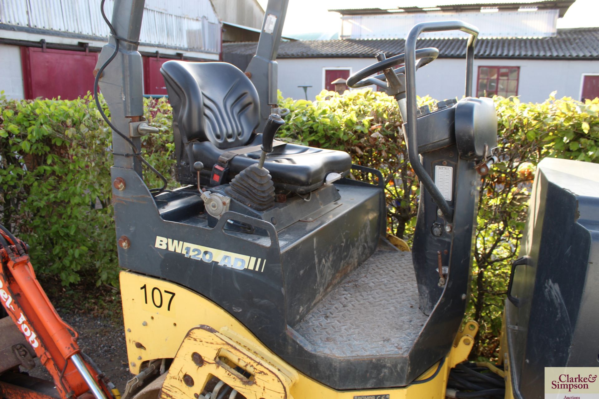 Bomag BW 120 AD-4 double drum roller. 2007. 1,346 hours. Serial number 101880024620. Owned from new. - Image 7 of 11