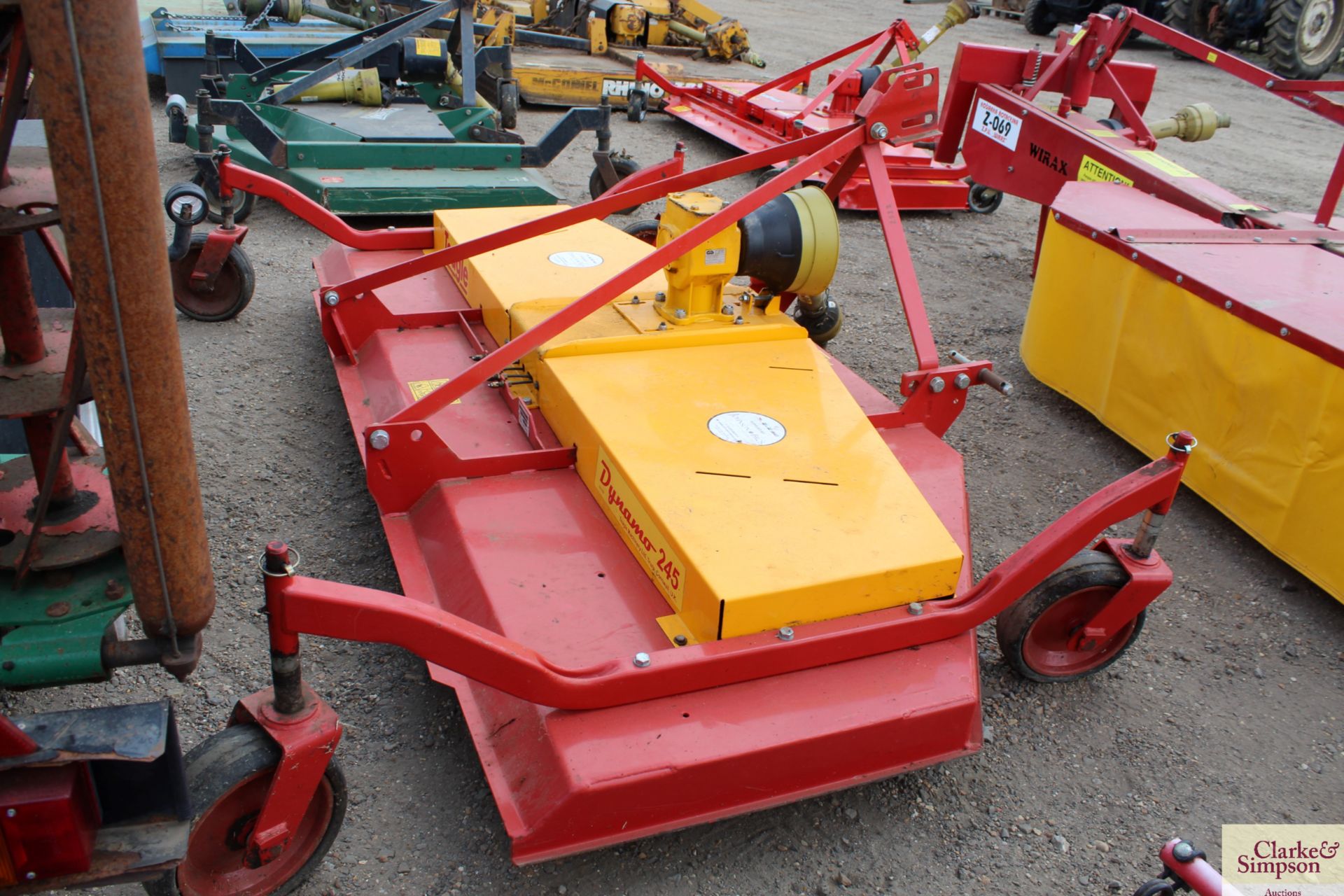 Teagle Dynamo 245 9ft 5 blade finishing mower. V - Image 3 of 5