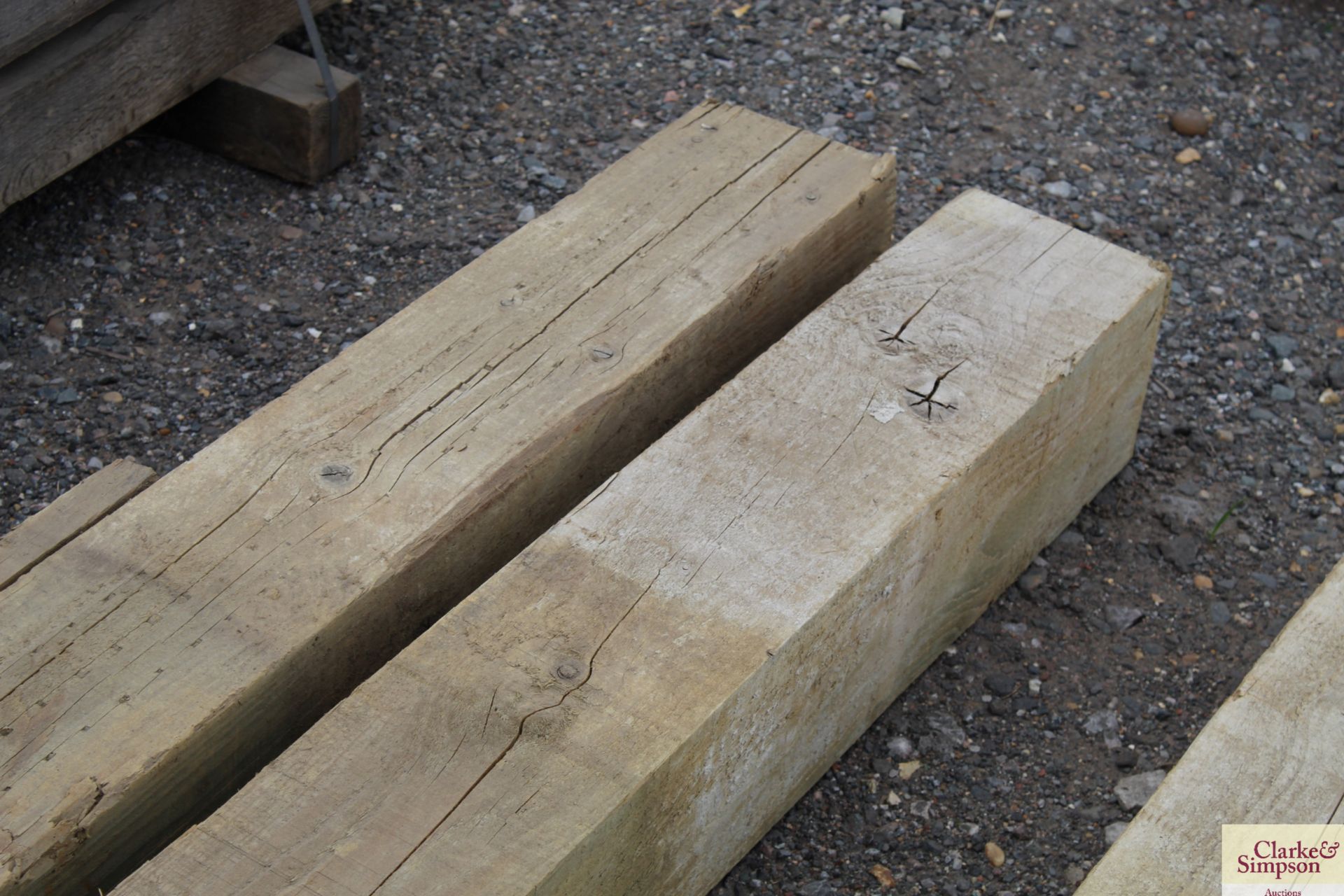 2x used gate posts. - Image 4 of 4