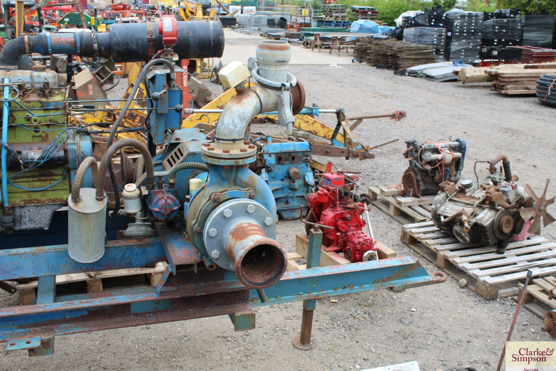 Slurry pump engine on wheeled skid unit. V - Image 2 of 10