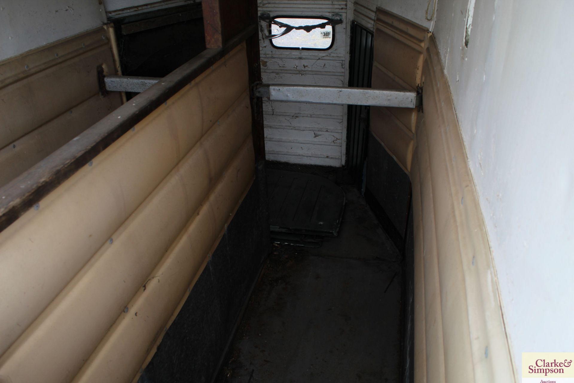 Rice two horse twin axle horse box. With front and rear ramps. Requires attention. V - Image 9 of 12