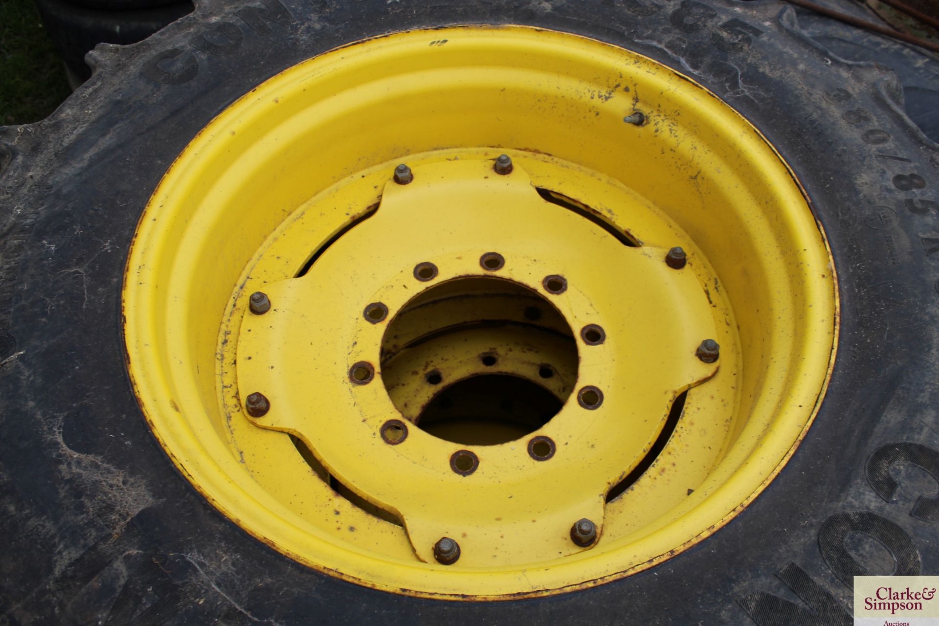 Set of row crop wheels and tyres to fit John Deere 6930. Comprising 380/85R46 rears and 380/85R30 - Image 2 of 2