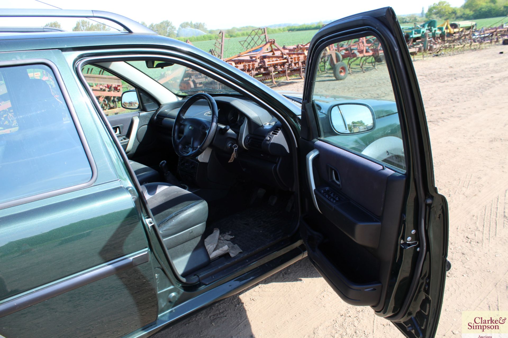 Land Rover Freelander TD5 5 door. Registration DS04 YHF. Date of first registration 29/06/2004. - Image 32 of 57