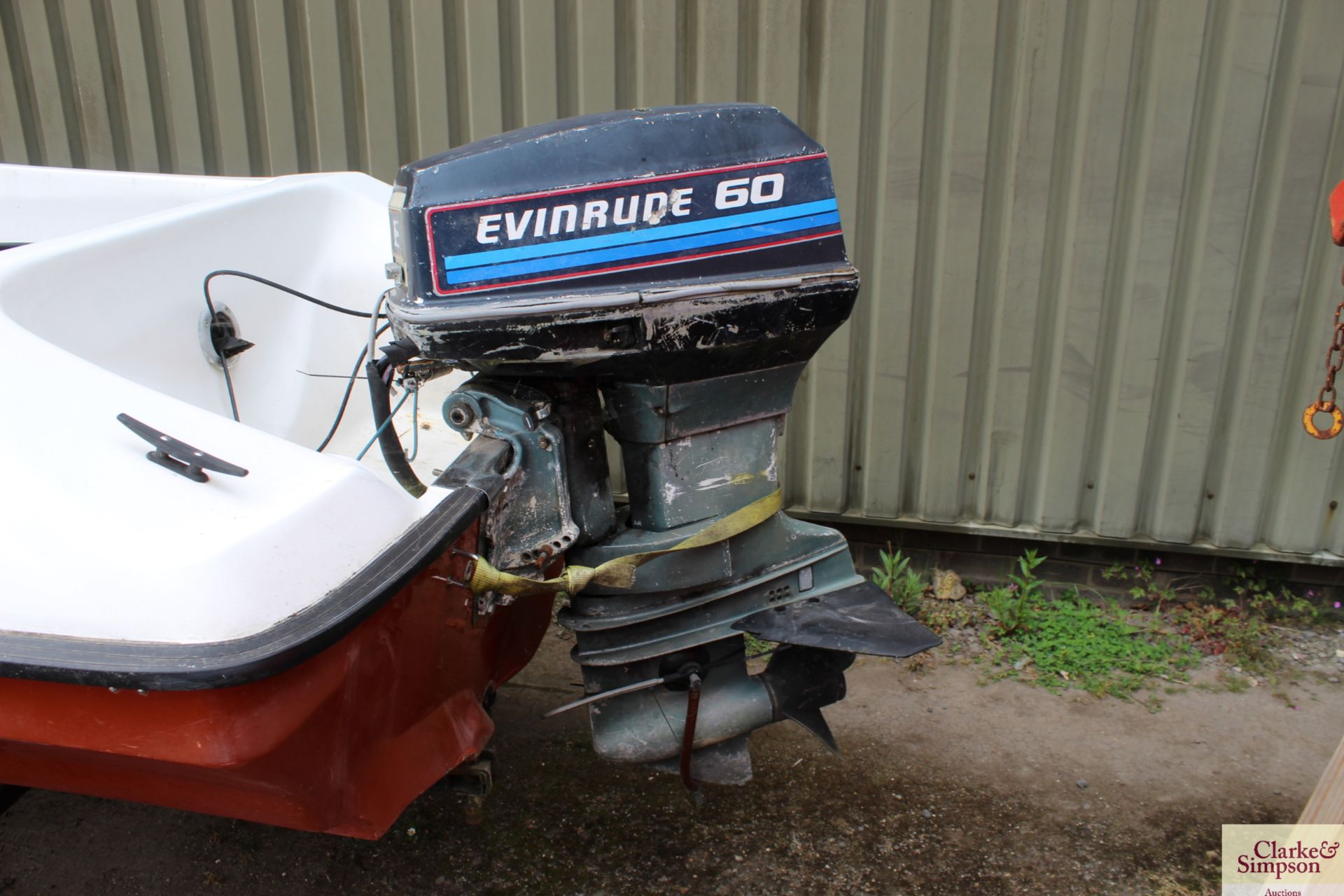 13ft speedboat. With Evinrude 60HP outboard (runs and pumps water), trailer, water skis, knee board, - Image 5 of 17