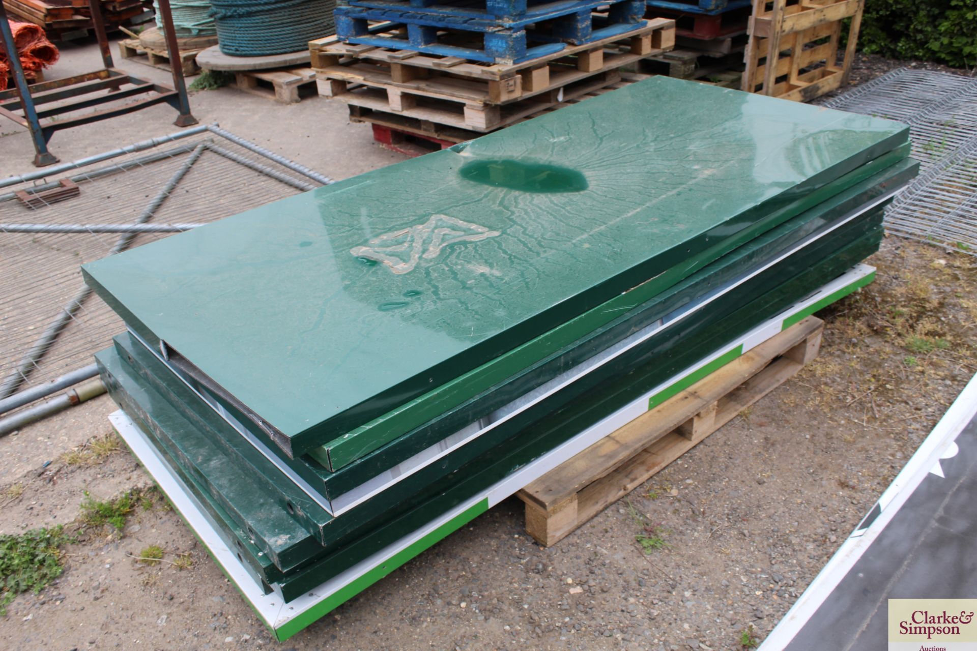 Diboard aluminium sandwiched plastic sheet.
