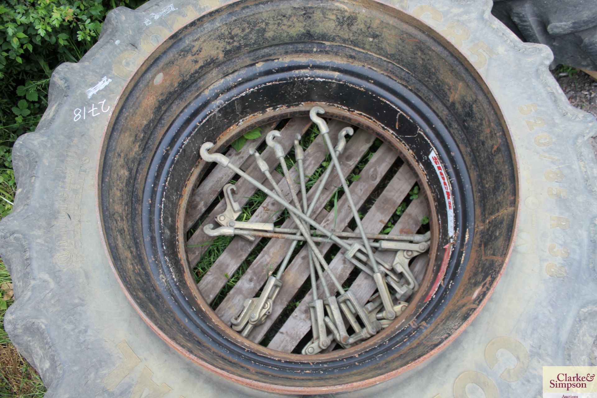 Pair of Stocks 520/85R38 dual wheels and clamps. V - Image 6 of 7