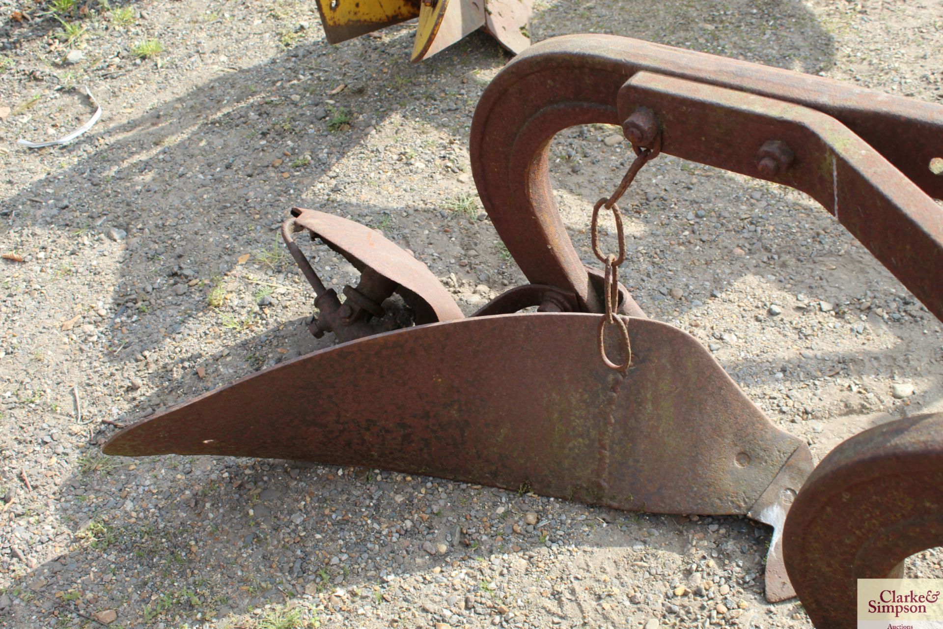 Ferguson 2F plough. V - Image 7 of 8