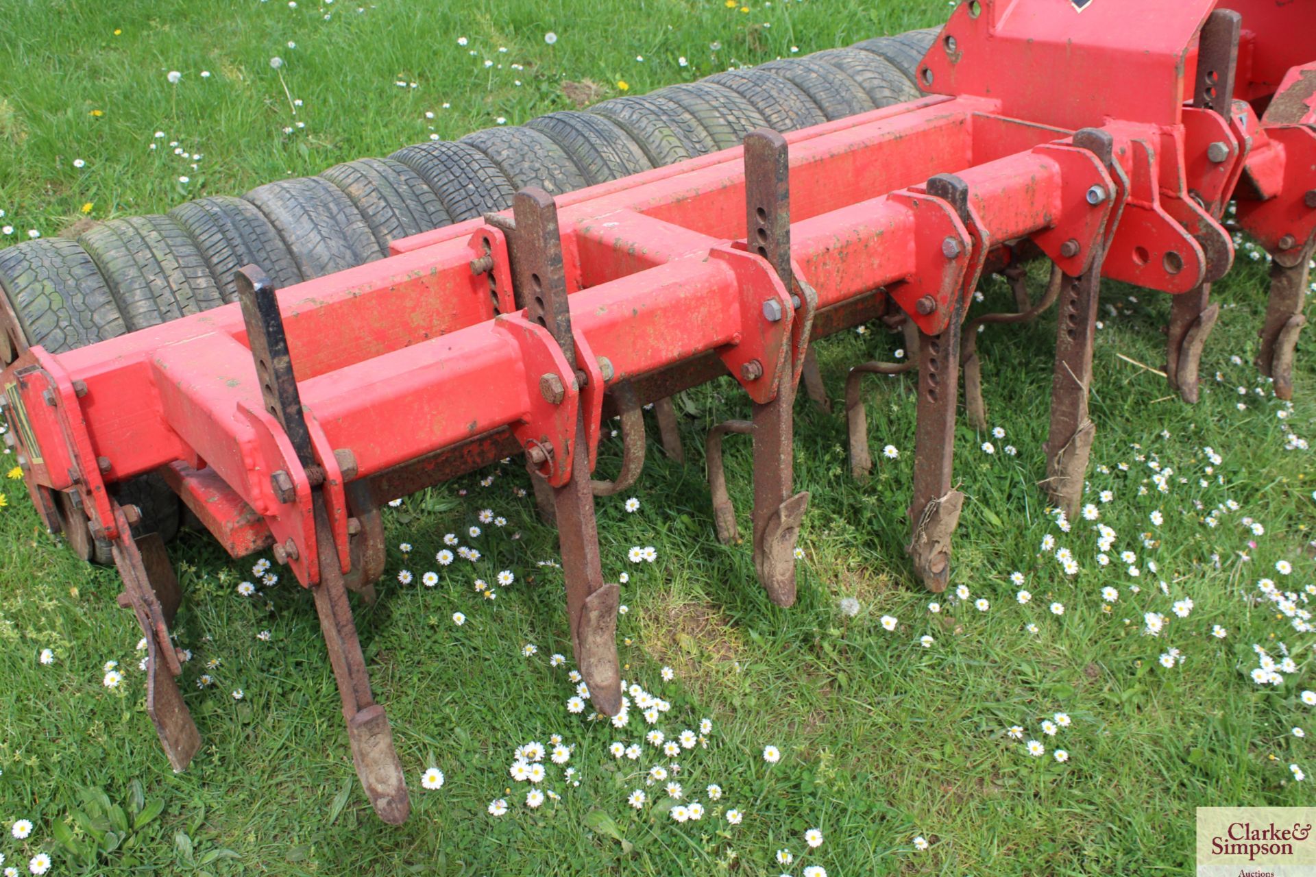 KRM 4m DrillMate. With rigid tines, pigtail tines and tyre packer. V - Image 6 of 13