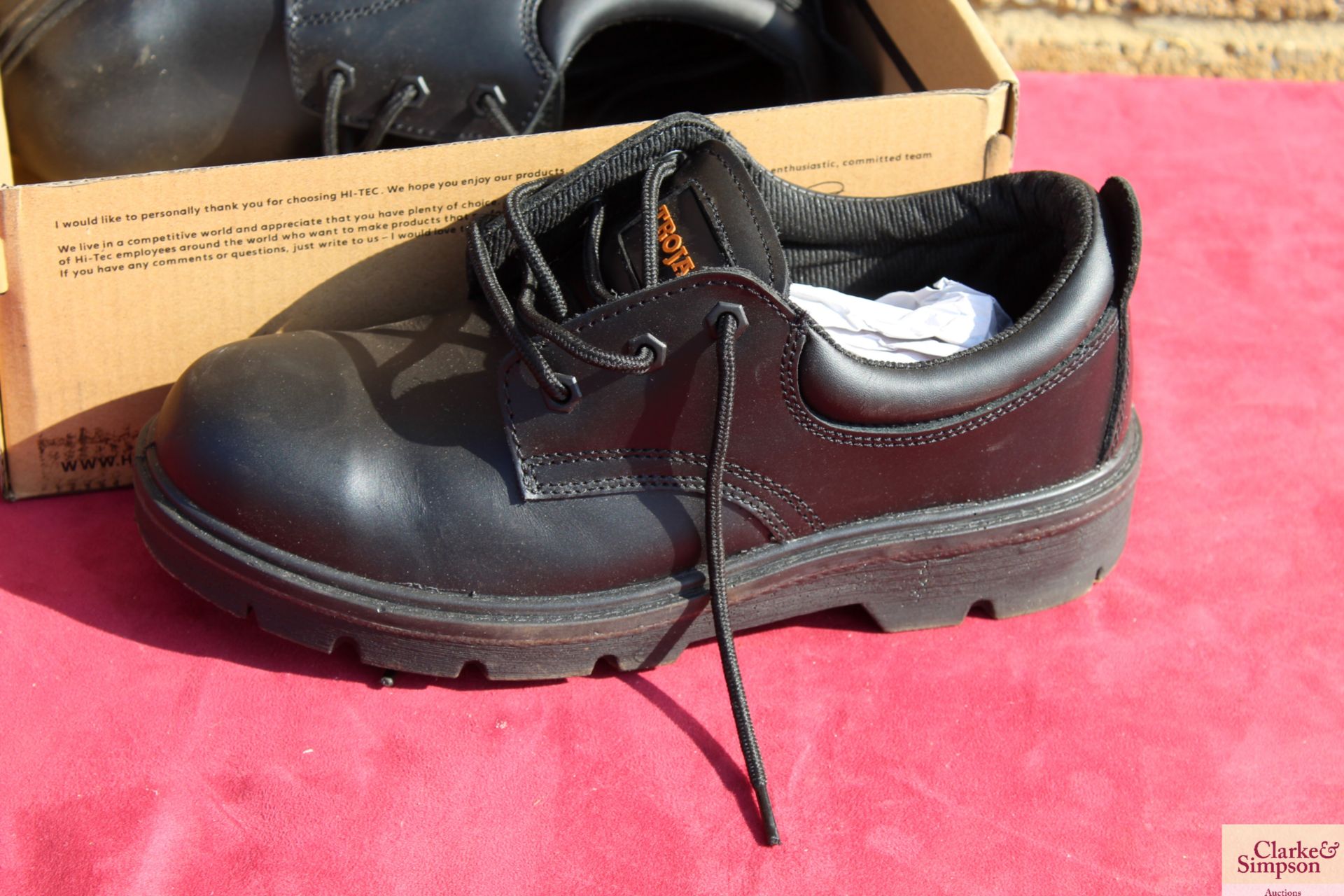 Pair unused size 8 steel toe cap shoes. V - Image 2 of 2