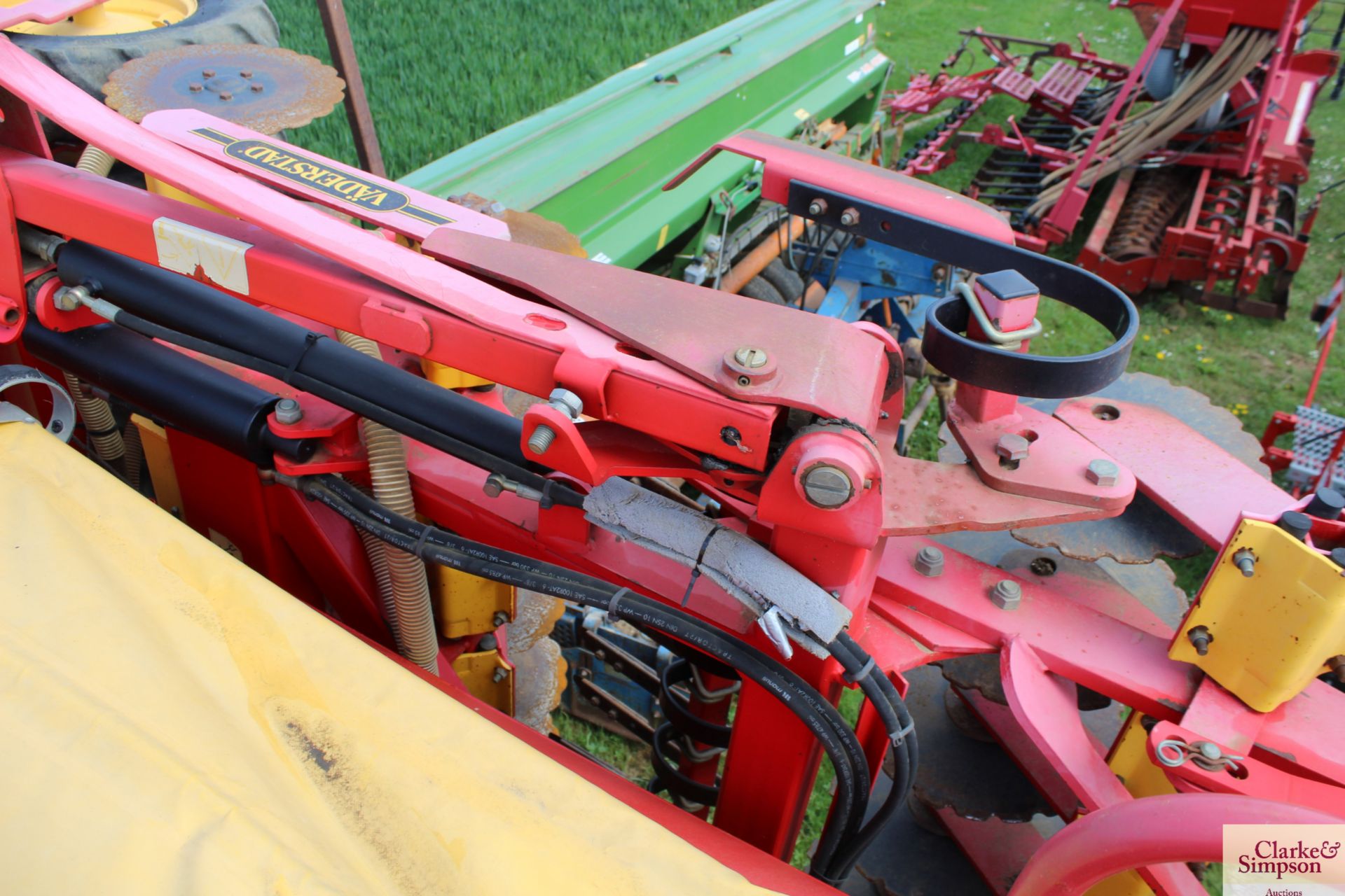 Vaderstad Rapid A600S 6m System Disc trailed drill. Serial number 12469. 3,401Ha. With radar, - Image 32 of 35