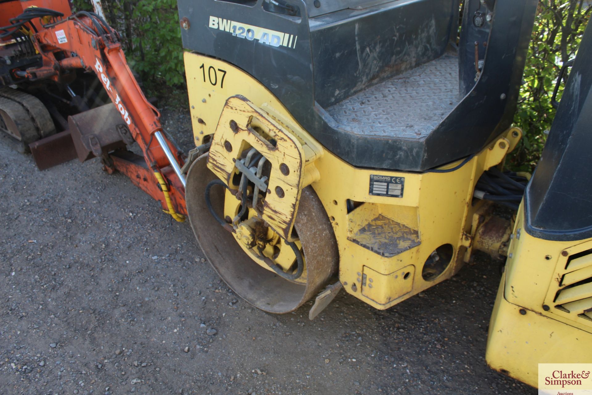 Bomag BW 120 AD-4 double drum roller. 2007. 1,346 hours. Serial number 101880024620. Owned from new. - Image 6 of 11