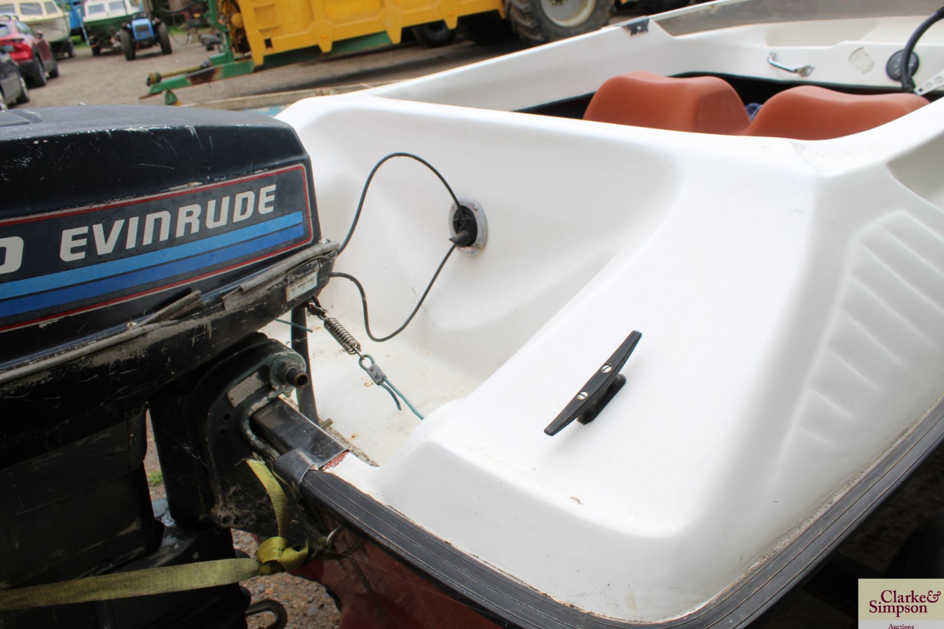 13ft speedboat. With Evinrude 60HP outboard (runs and pumps water), trailer, water skis, knee board, - Image 8 of 17