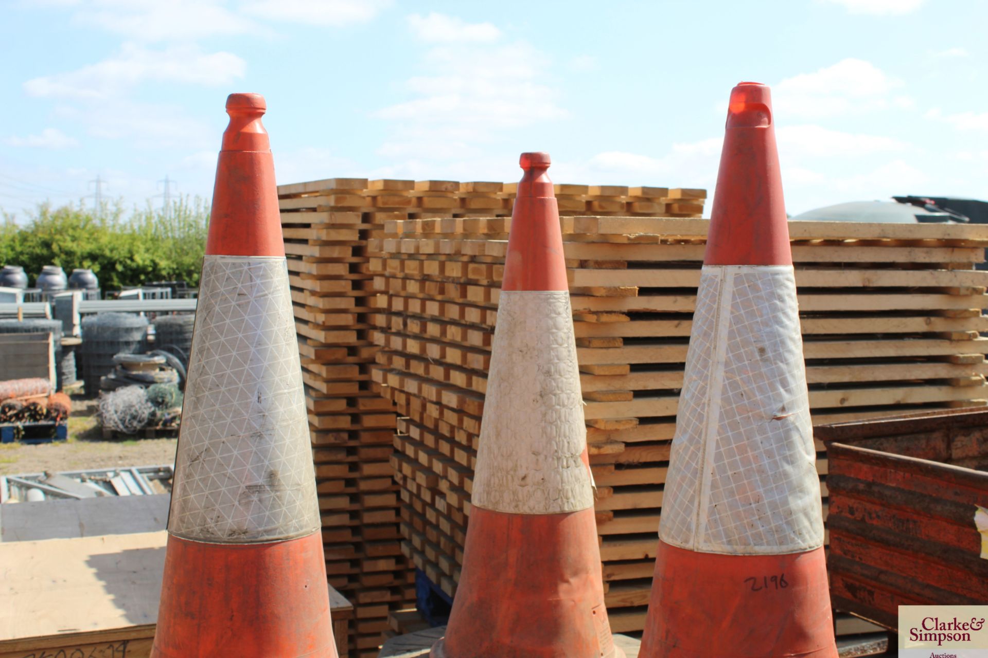 Large quantity of Big Foot cones. V - Image 2 of 4