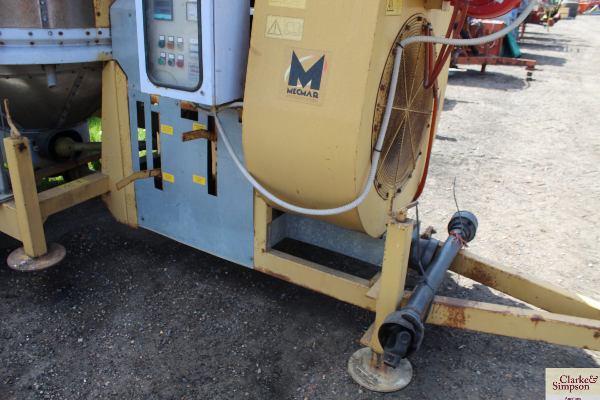 Mecmar 13T mobile grain drier. 326 hours. For sale due to retirement. V - Image 14 of 21