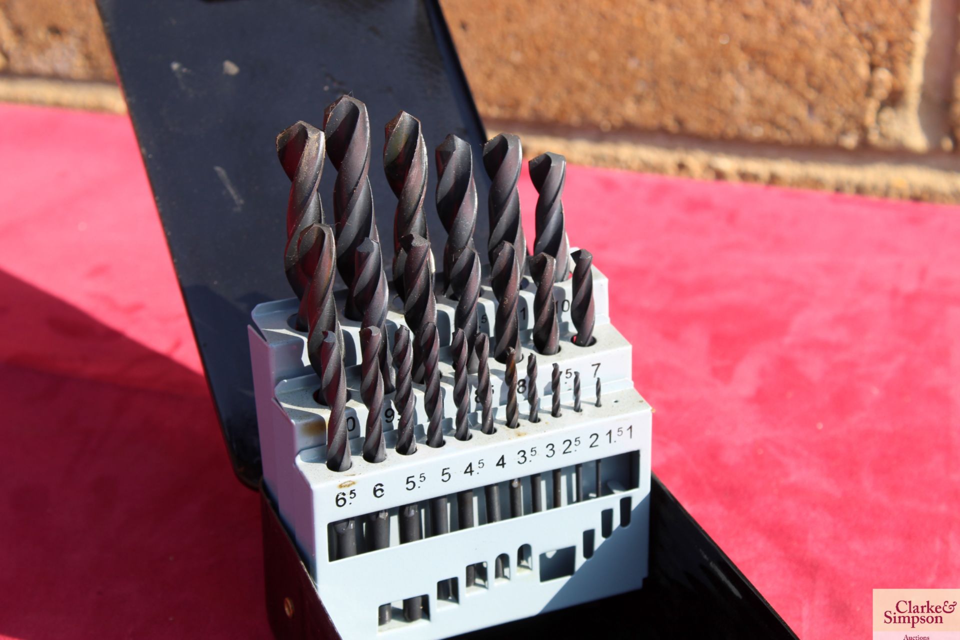 25 piece Drill Set. V - Image 2 of 2