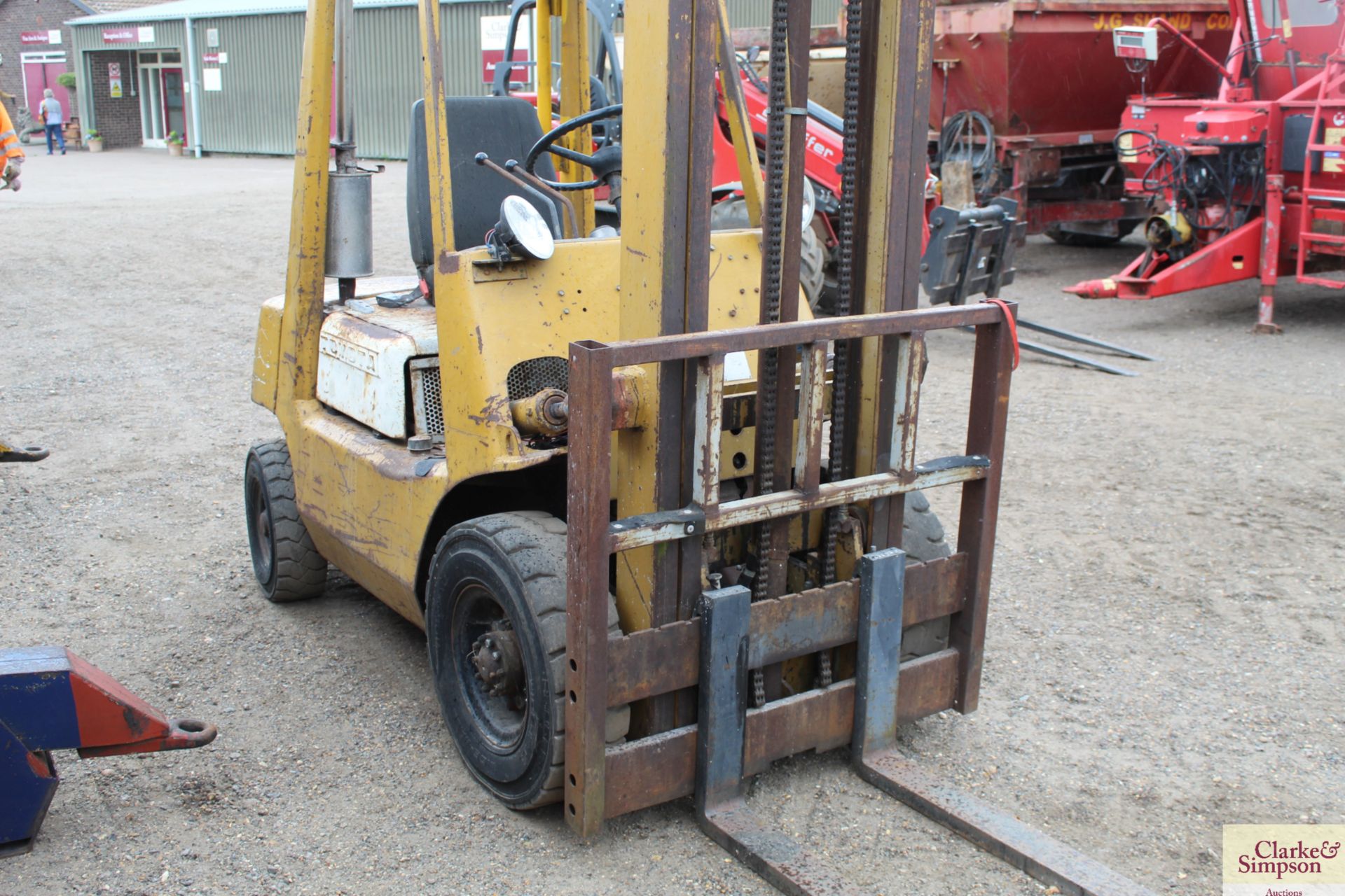Toyota 02-2FD20 2T diesel forklift.4x366 hours. Vendor reports brakes need attention. V - Image 3 of 16